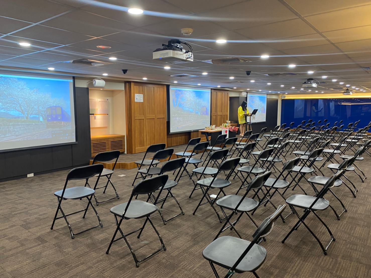 活動記錄┃220219鳥取市講座主持 柯南駱駝大獎送出 ◊鳥取市セミナー司会者担当 - 第3張圖 活動記錄┃220219鳥取市講座主持 柯南駱駝大獎送出 ◊鳥取市セミナー司会者担当