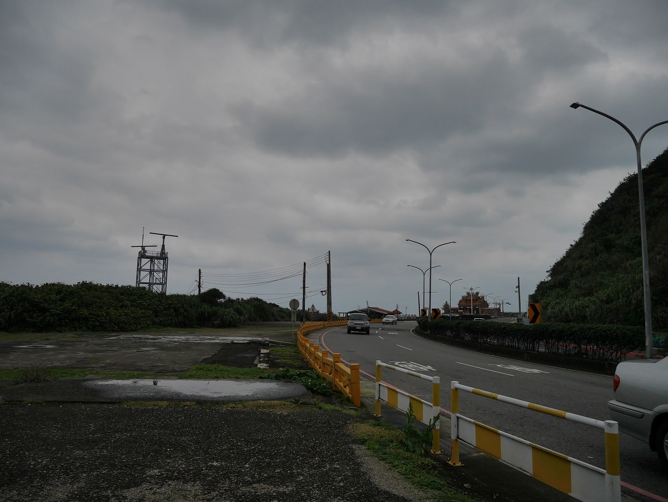 新北北海岸┃石門一日行程 冬天跑去「石門洞」海岸風大好冷  沿路看海 新北最北端