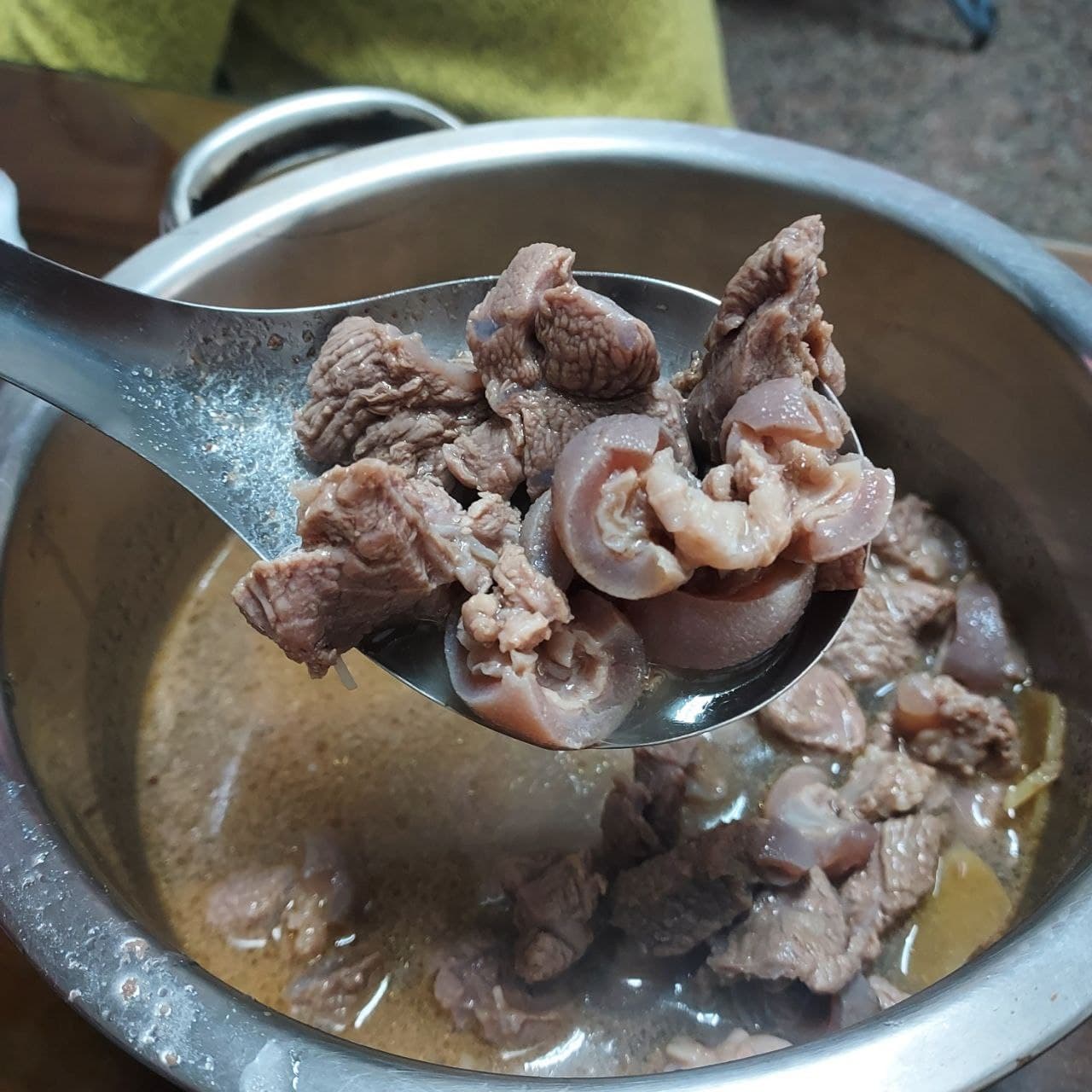 生活分享︱2022過年感恩家裡煮的每道料理 回鄉的我 媽媽燉的佛跳牆 燉雞蒸魚全手作 家鄉味真好