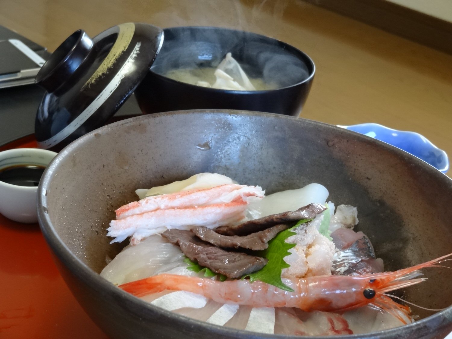 潔西的日本出差故事(第一次出差去鳥取下篇) 猛者蝦 和牛涮涮鍋 白兔神社 浦富海岸 拍不完的照片