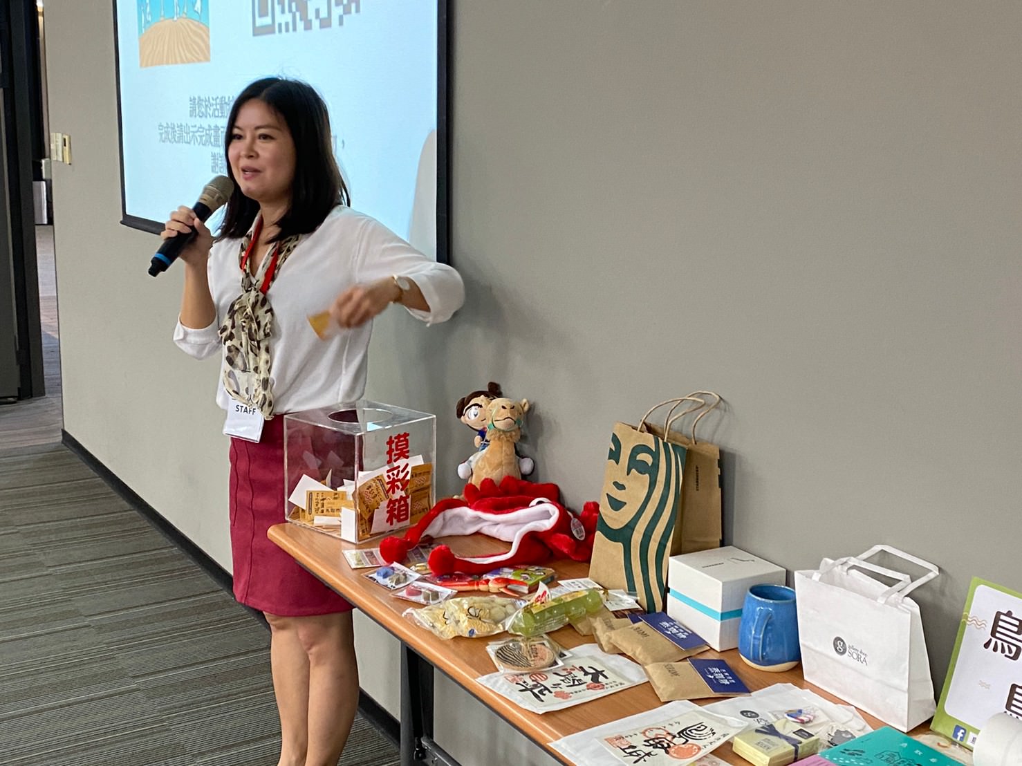 這張圖片的 alt 屬性值為空，它的檔案名稱為 1115%E9%B3%A5%E5%8F%96%E8%AC%9B%E5%BA%A7%E7%91%AA%E6%A0%BC_201116_45.jpg