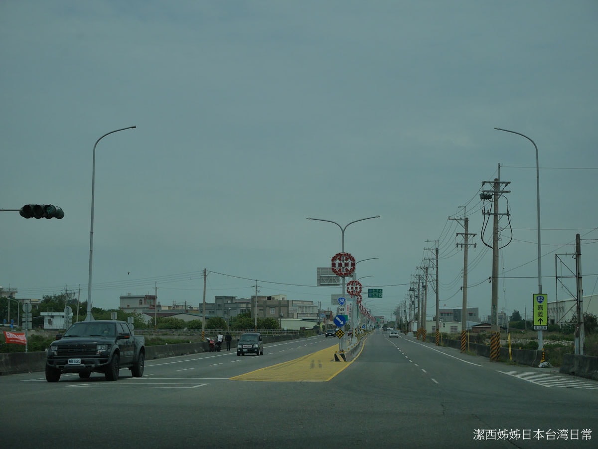 嘉義東石┃一日行程這樣排 走進消失的情人節拍攝地「白水湖壽島」 海潮淹沒拍出愁悵感 東石漁人碼頭吃蚵包