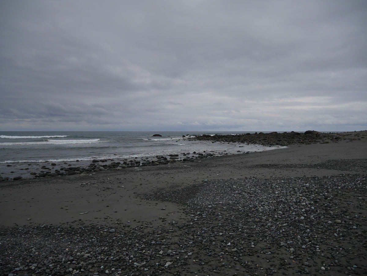 台東成功︱台東東海岸天空之鏡 巴茲風岸(都歷沙灘) 一日行程這樣排 順路吃東河包子 天天向上水往上流 - 第21張圖 台東成功︱台東東海岸天空之鏡 巴茲風岸(都歷沙灘) 一日行程這樣排 順路吃東河包子 天天向上水往上流