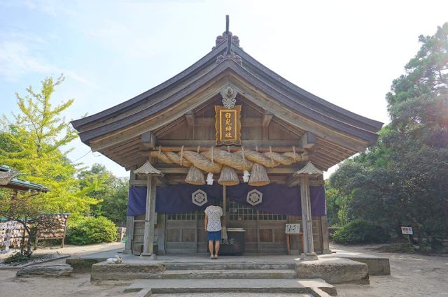 日本山陰山陽︱我愛的鳥取 三小時計程車2000日幣 白兔神社祈求結緣 砂丘滑砂板好玩 和牛火鍋 砂場咖啡