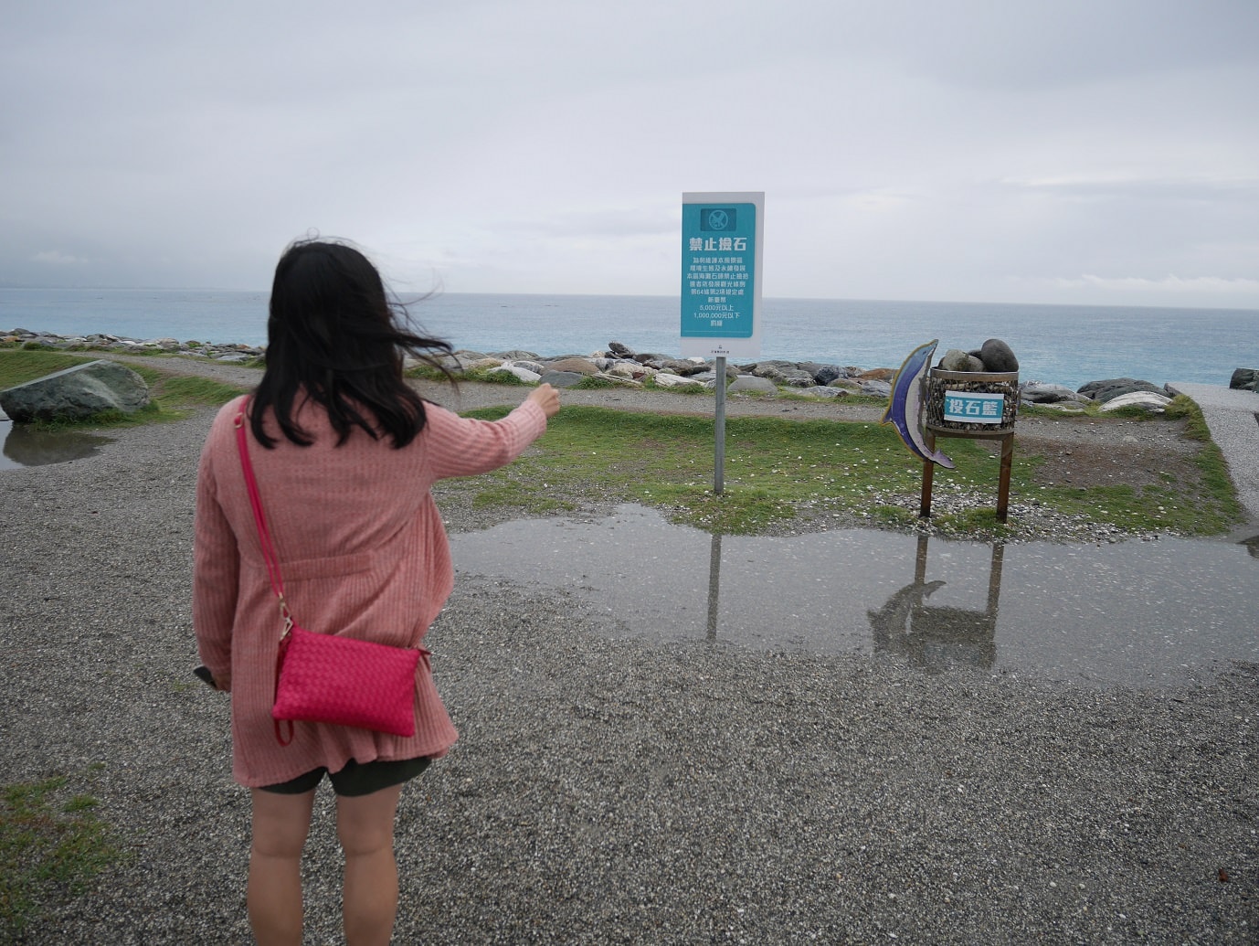 花蓮新城┃一日行程 夜宿車泊早晨迎七星潭 新城早餐 月牙灣觀海區 新城老街 貨櫃星巴客 老鋪珈啡鋪子