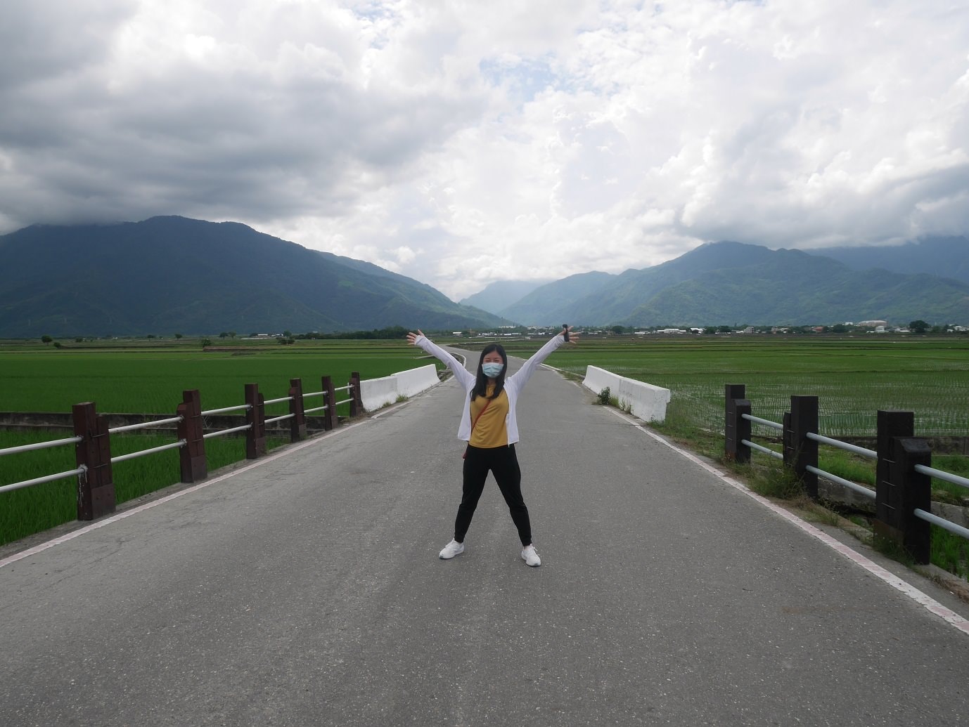 台東二大道︱一日行程 面山面海 長濱金剛大道+池上伯朗大道  金城武樹排隊也要拍 一次收集