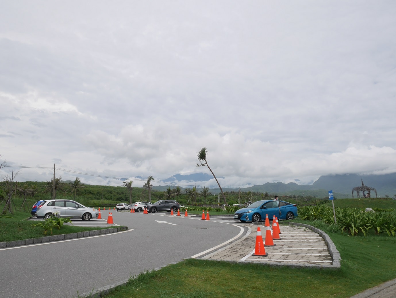 台東市區︱一日免門票行程 台東海濱公園+加路蘭海岸+太麻里櫻木花道平交道 拍好拍滿 超實在一日遊