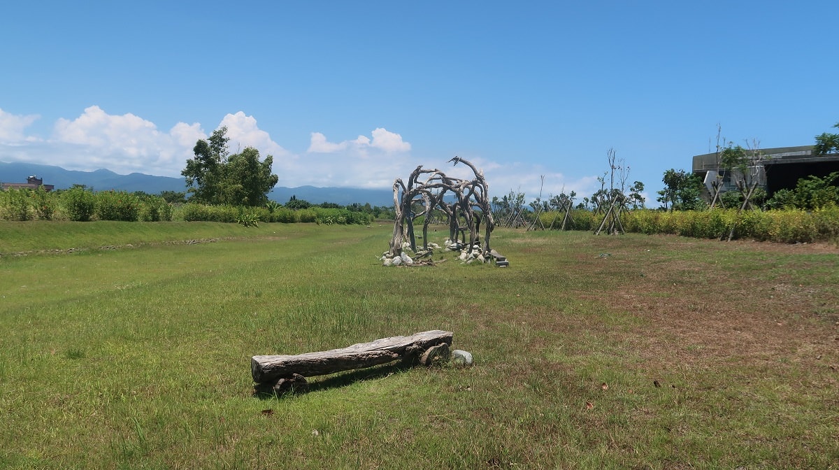 宜蘭壯圍︱一日行程 壯圍沙丘園區彷彿走入藝術祭 公車直達 橘之鄉蜜餞館伴手禮 好買又好拍