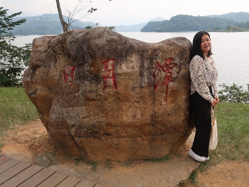 南投魚池┃一日行程求緣份  月老廟龍鳳宮+單車遊日月潭 景色喜美遇見落雨松好浪漫