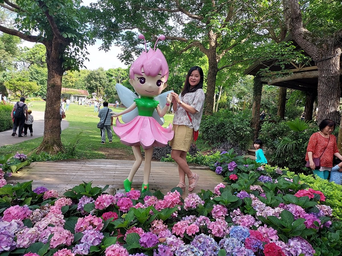 苗栗賞花┃一日行程 卓蘭花露農場 向日葵繡球花玫瑰 拍照姿勢這樣加分 迷你汶水老街有fu~ - 第36張圖 苗栗賞花┃一日行程 卓蘭花露農場 向日葵繡球花玫瑰 拍照姿勢這樣加分 迷你汶水老街有fu~