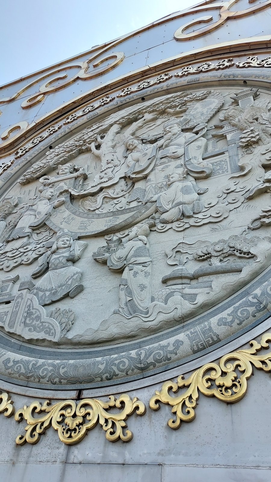 竹苗竹南芎林┃一日行程竹南后厝龍鳳宫 竹南啤酒啤廠 吃阿東窯烤雞 飛鳳山古道爬山 朝聖全台最高威嚴媽祖