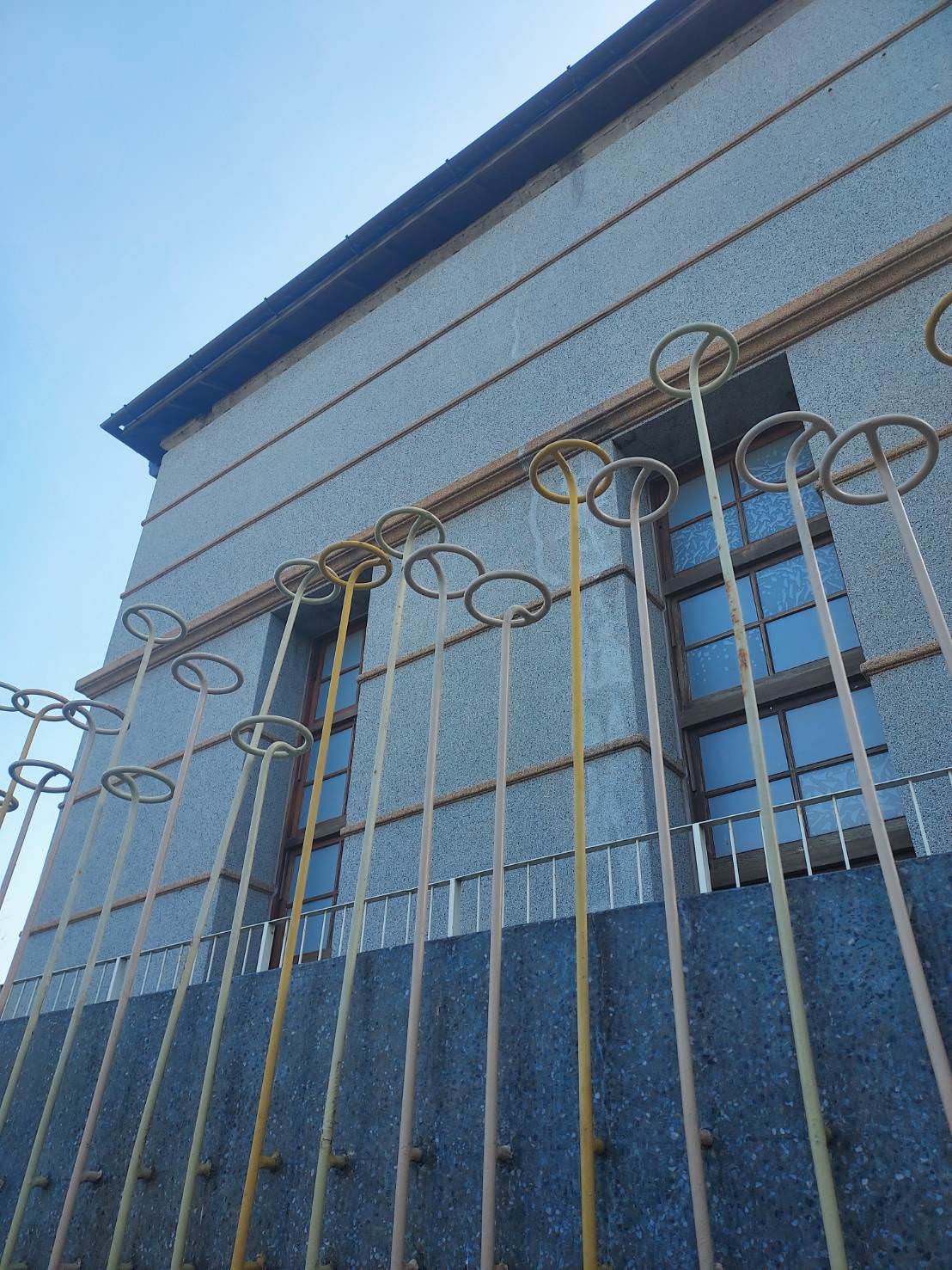 桃竹龍潭關西┃一日行程 龍潭三坑自然生態公園 關西老街 日式東安古橋 文化建築新竹水道取水口