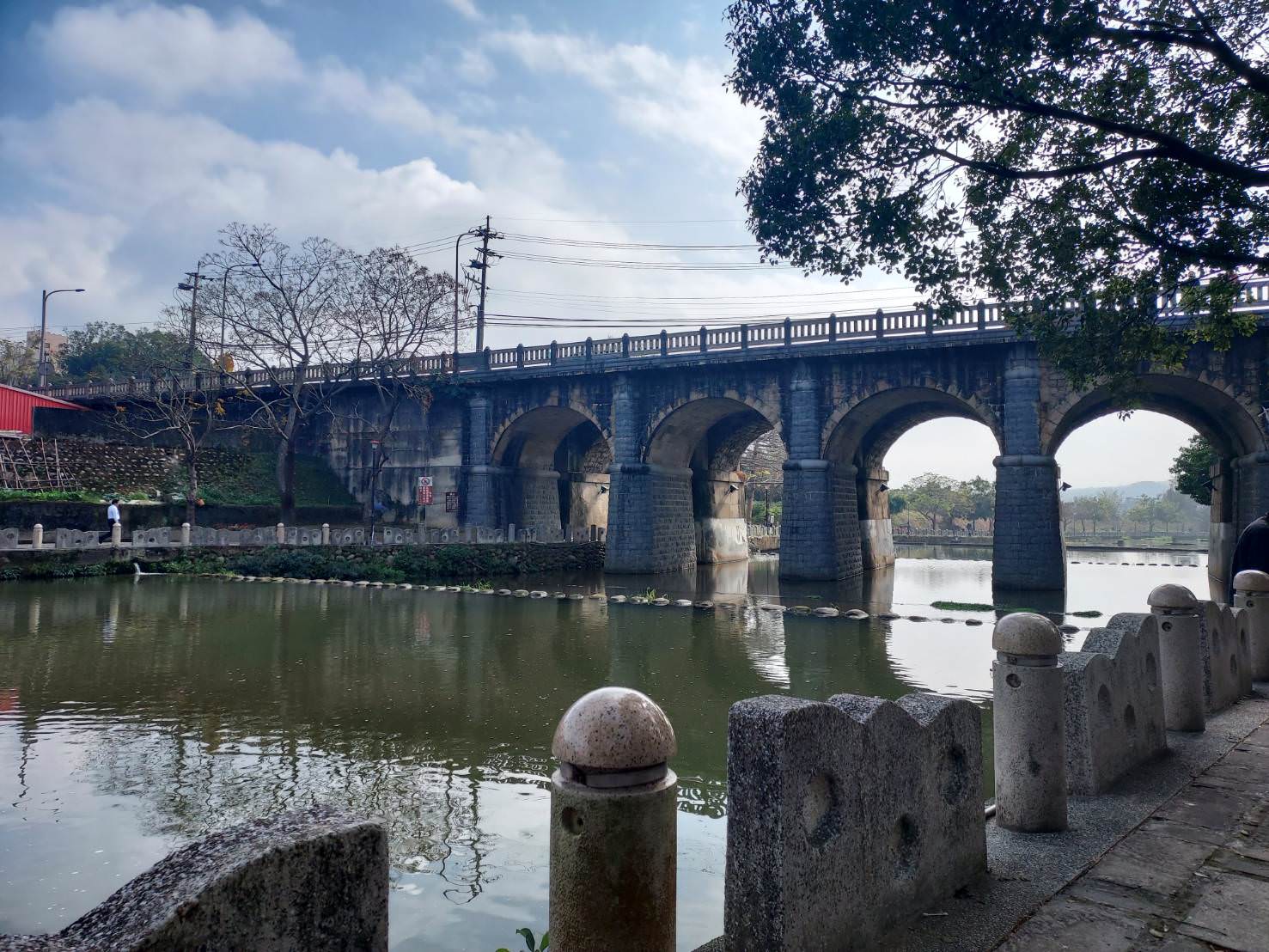 桃竹龍潭關西┃一日行程 龍潭三坑自然生態公園 關西老街 日式東安古橋 文化建築新竹水道取水口