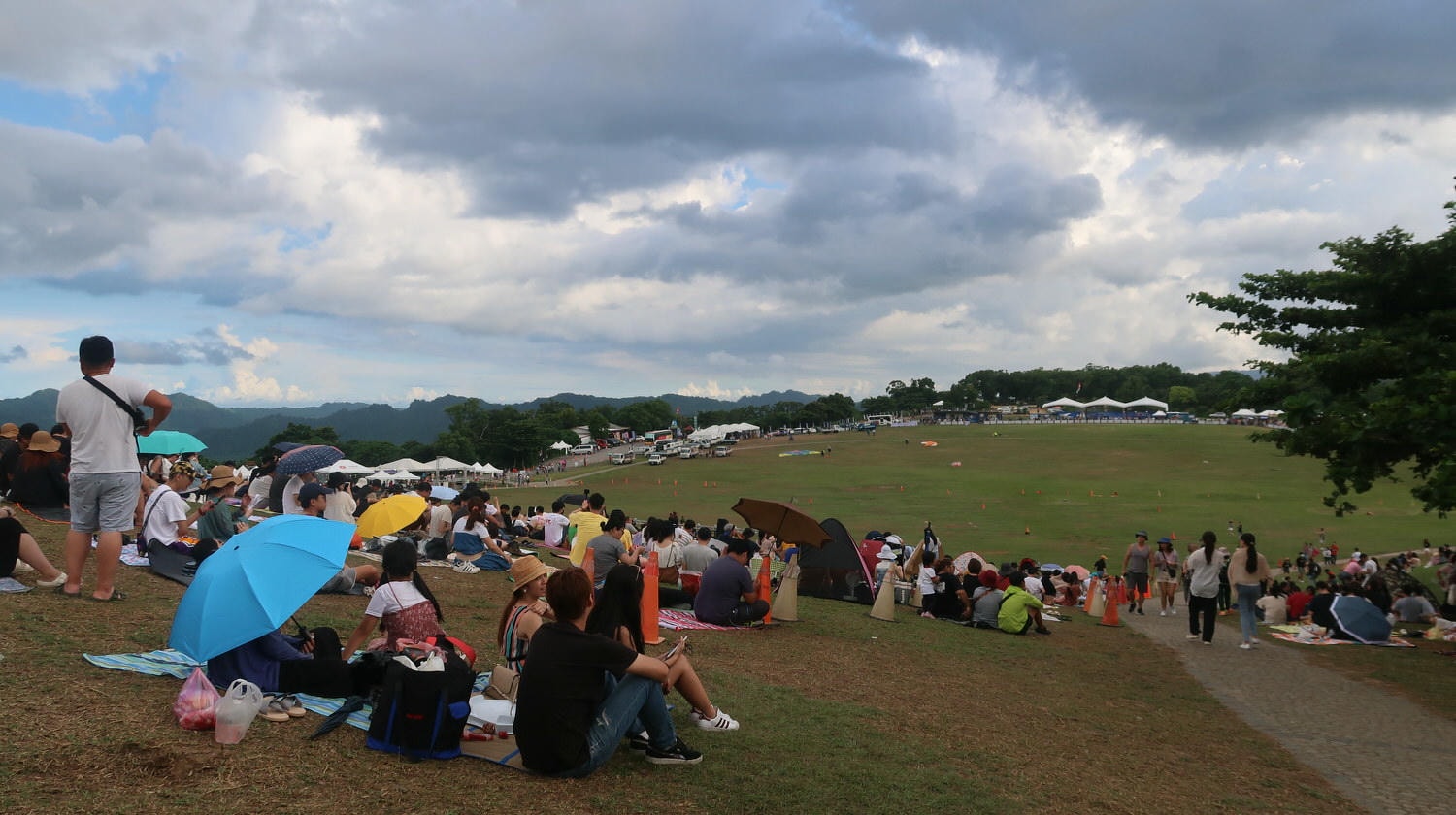 台東鹿野┃熊貓不轉過來蛋糕可愛~2020台東熱氣球嘉年華  全台最美車站 太麻里「多良車站」海景列車