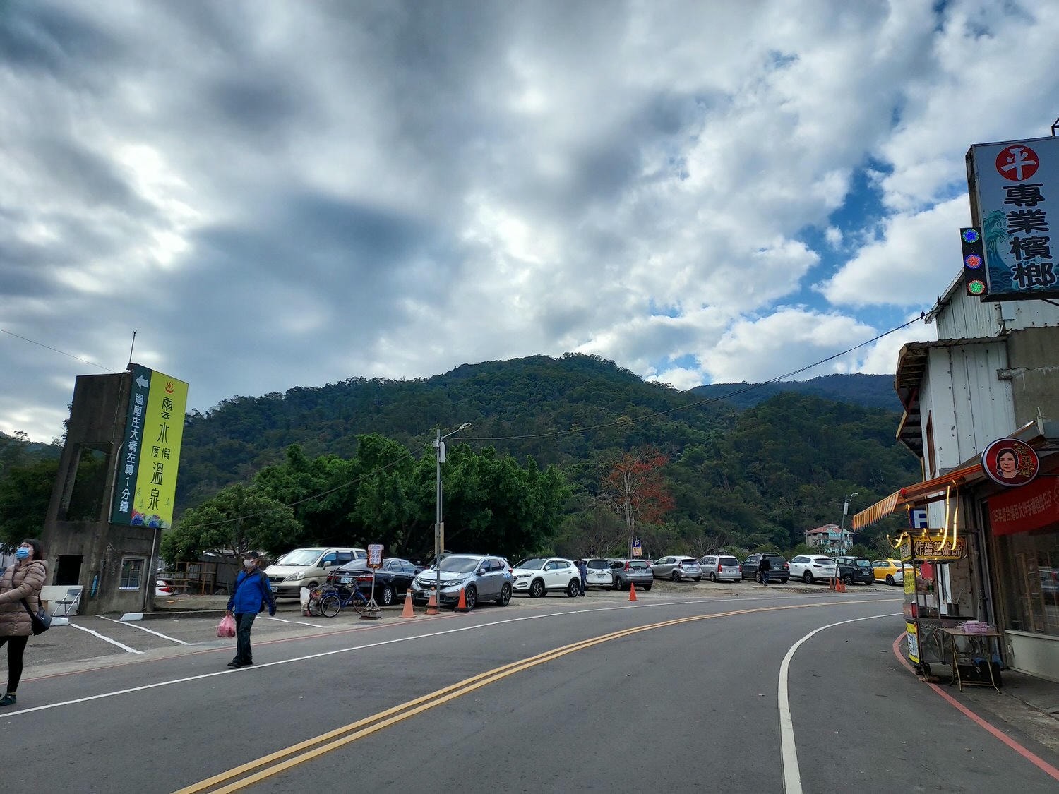 苗栗南庄三灣┃一日行程 秘境300棵 三灣落羽松免門票 順遊南庄蘇維拉莊園超長溜滑梯 吃客家菜