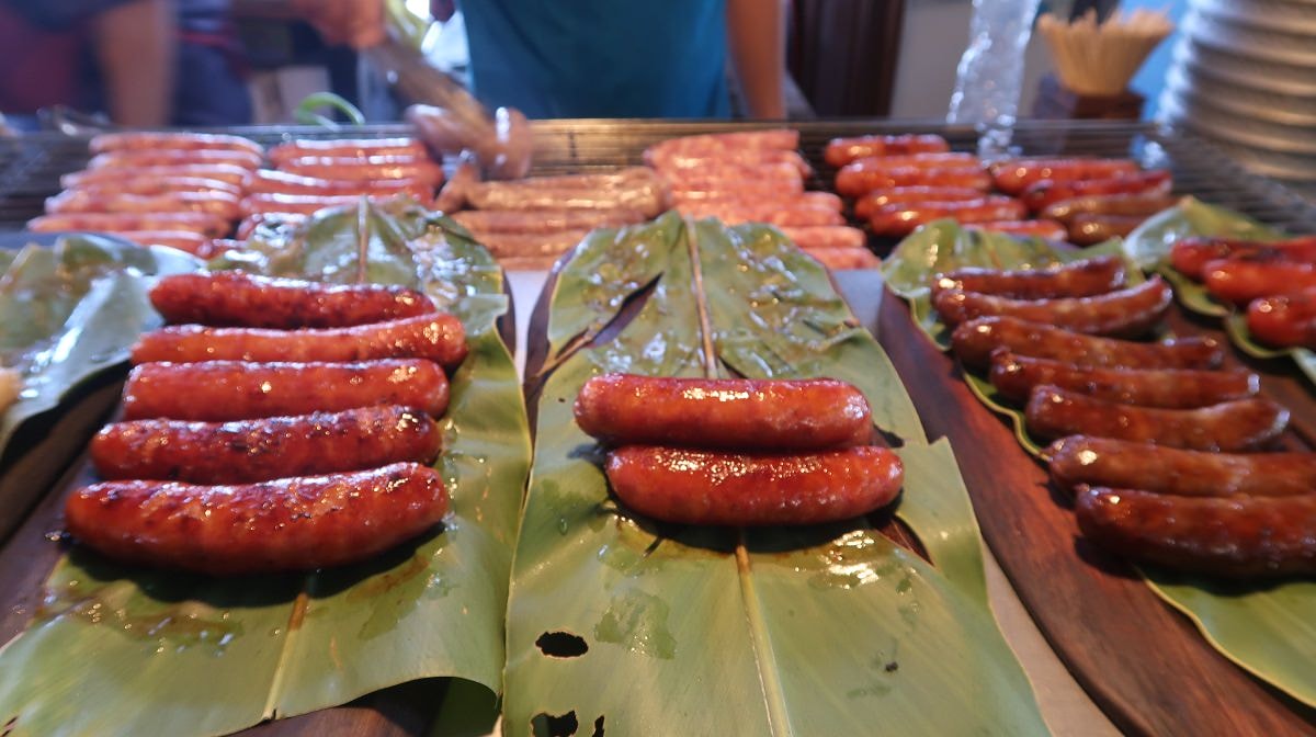 台東鹿野┃熊貓不轉過來蛋糕可愛~2020台東熱氣球嘉年華  全台最美車站 太麻里「多良車站」海景列車