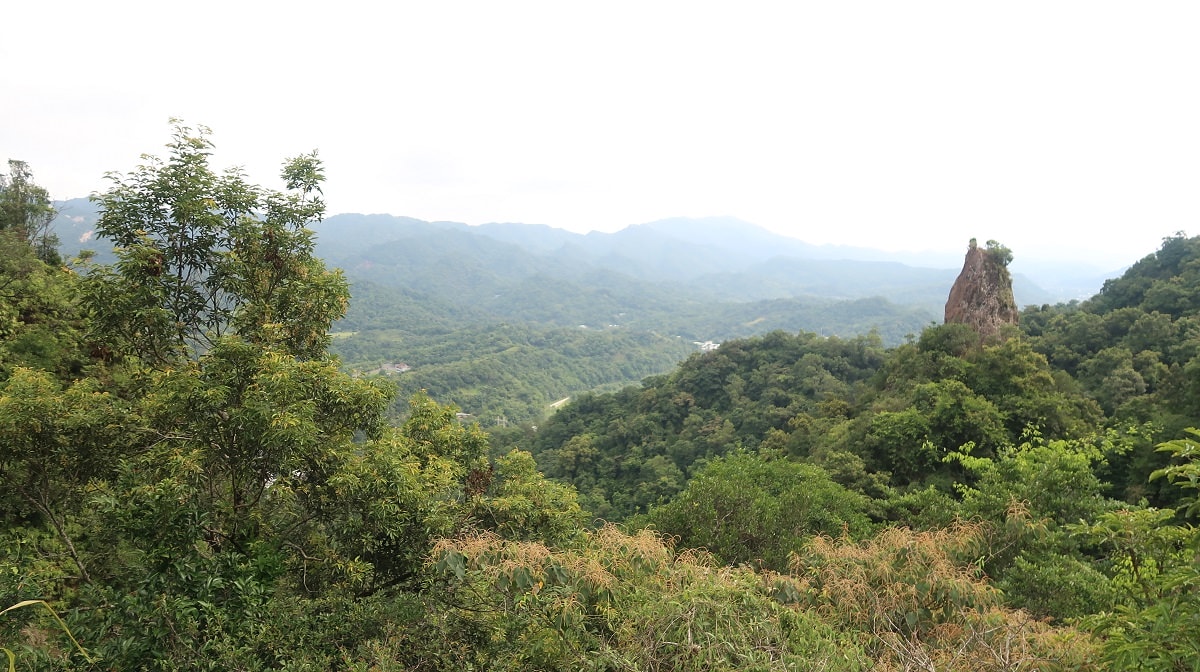 新北平溪┃平溪爬山 素人挑戰垂直崖壁 平溪孝子山・慈母峰・普陀峰 征服阧峭石階 難忘登頂風景