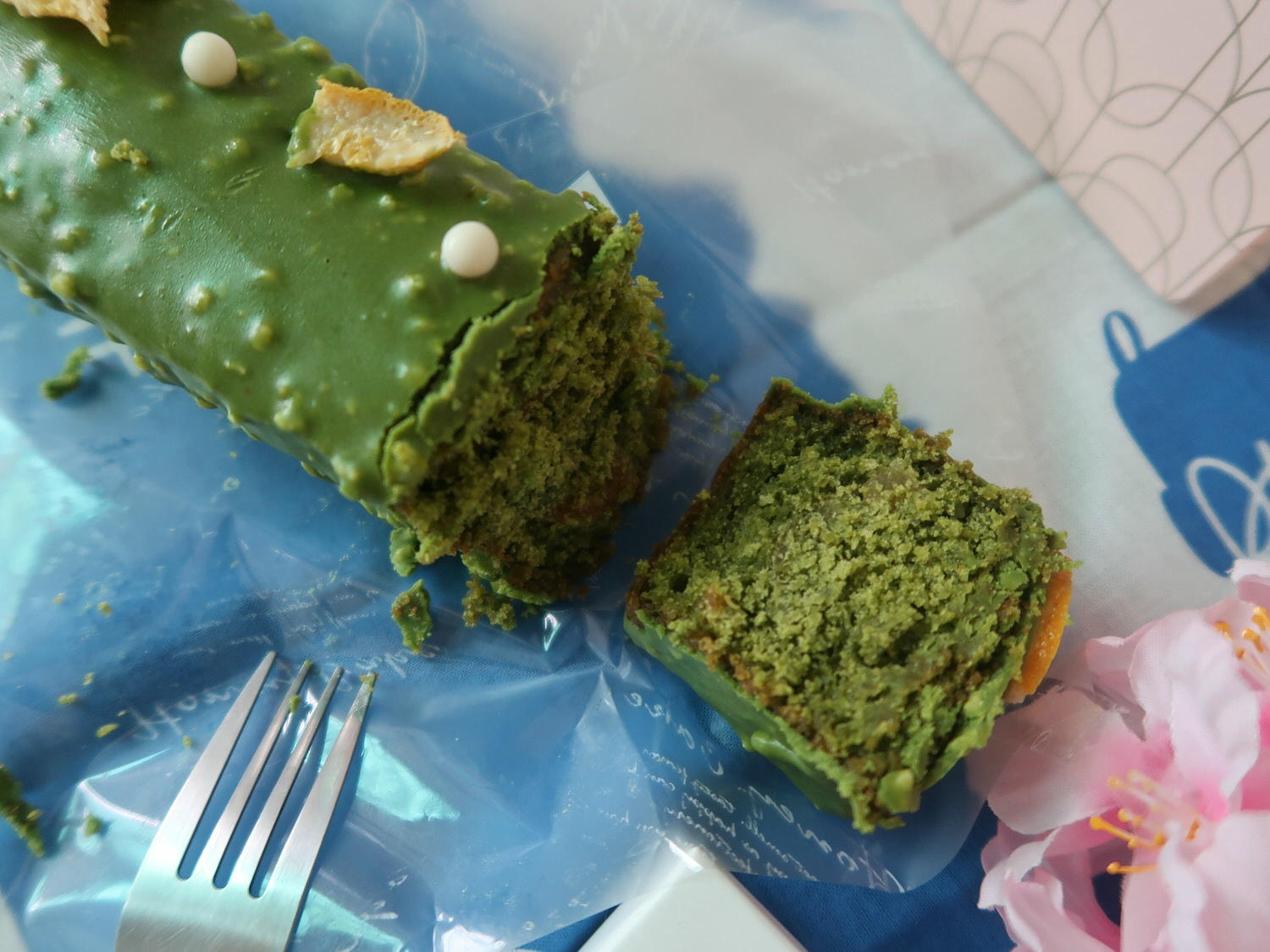 小資開箱┃台南磅蛋糕專賣Mon bébé 萌貝貝  濃厚日式抹茶柚子超推 另有檸檬磅蛋糕等口味