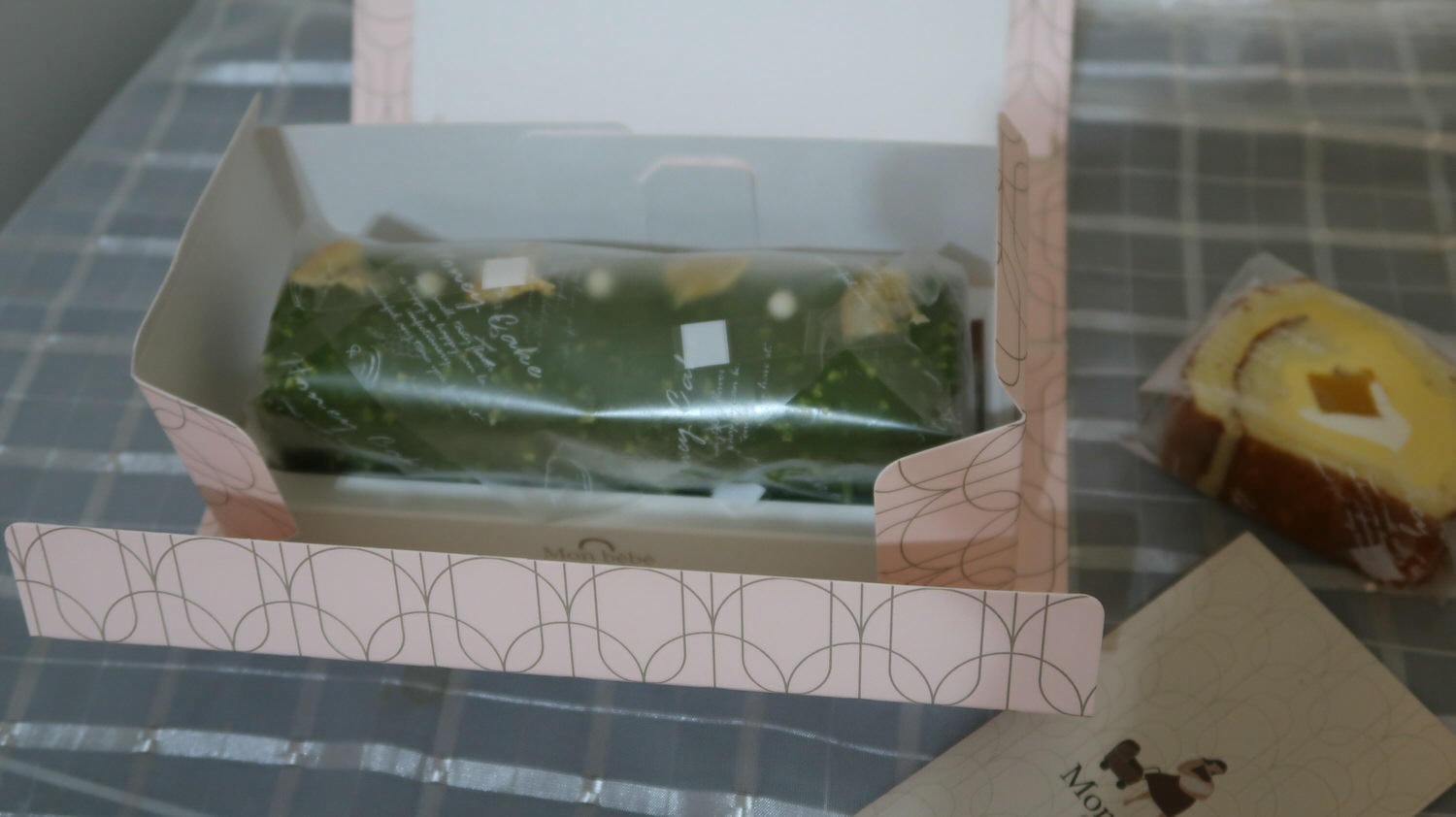 小資開箱┃台南磅蛋糕專賣Mon bébé 萌貝貝  濃厚日式抹茶柚子超推 另有檸檬磅蛋糕等口味