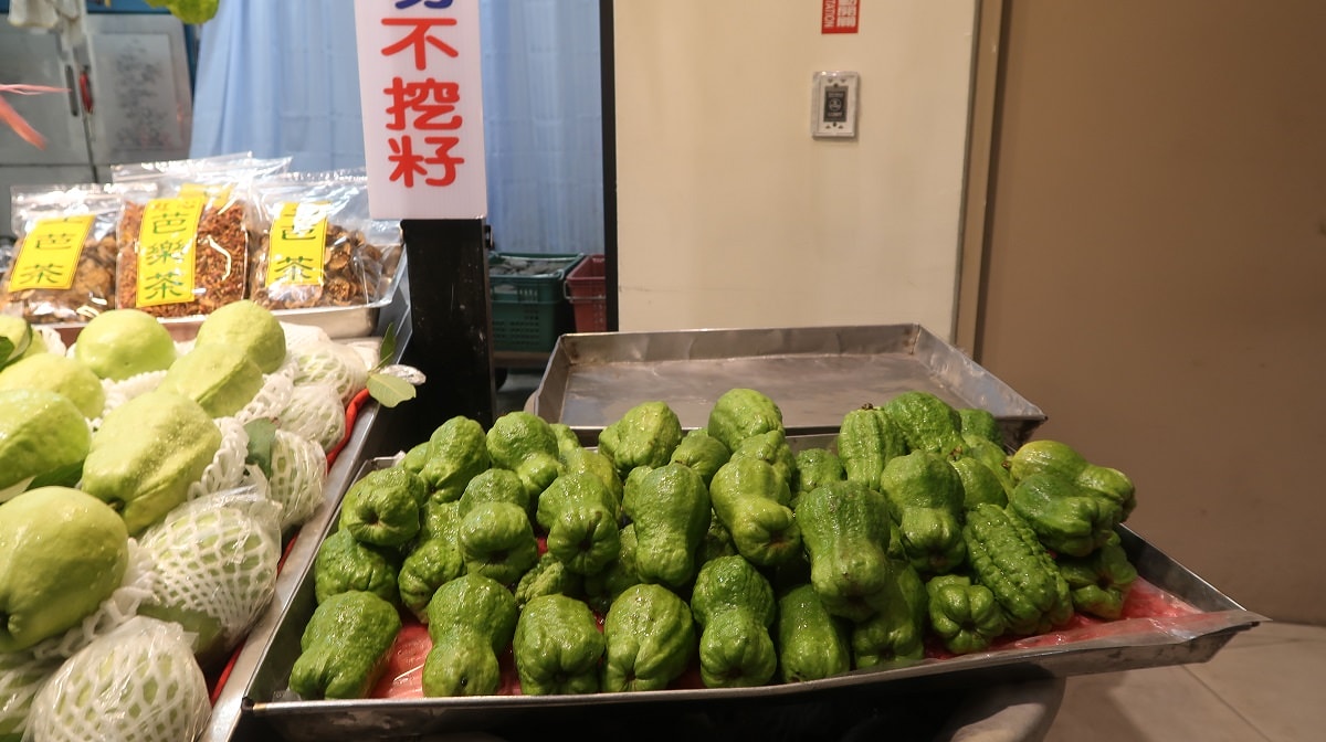 台中梧棲┃最大梧棲漁港觀光漁市 烤花枝今好呷 轉型網美漁港 最美夕陽「高美濕地」這黃昏浪漫極了