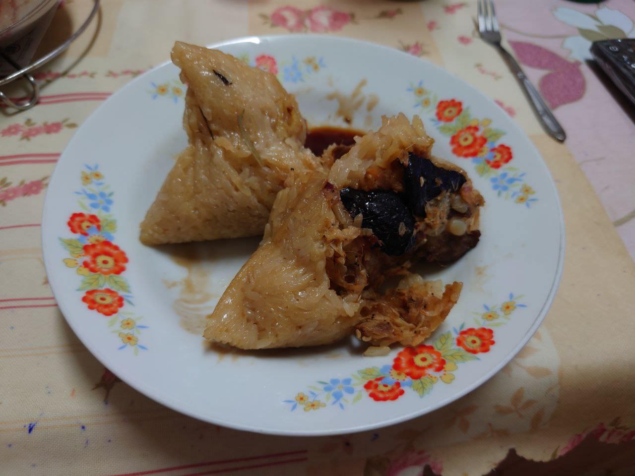 端午肉粽┃自家包的肉粽料多實在 與家人一起吃的肉粽最香最好吃 端午的幸福家鄉味