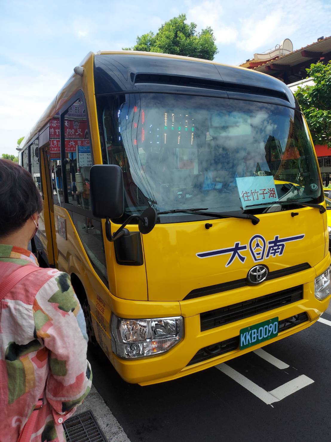台北賞花┃陽明山竹子湖繡球花「大梯田」每年6月繽紛回憶 捷運石牌站轉小8公車 竹子湖下車