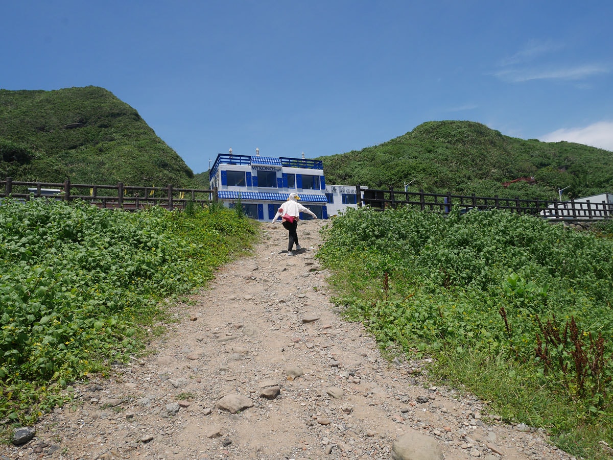 基隆海岸步道┃大涼亭公廁「外木山濱海大道」(情人湖大道)有停車場 離台北不遠 環境乾淨一級棒散步看海