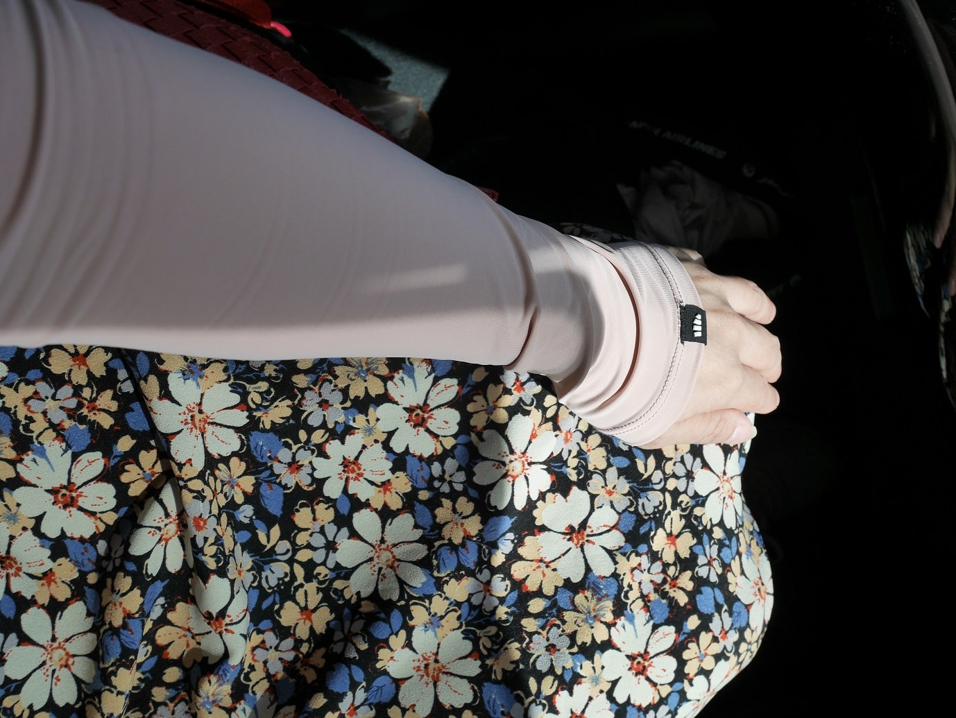 防曬推薦┃「冰感穿整天」冰薄抗UV防曬蕉下BENEUNDER貝殼帽 外套 袖套 護眼角口罩 修飾身型材質超好必備