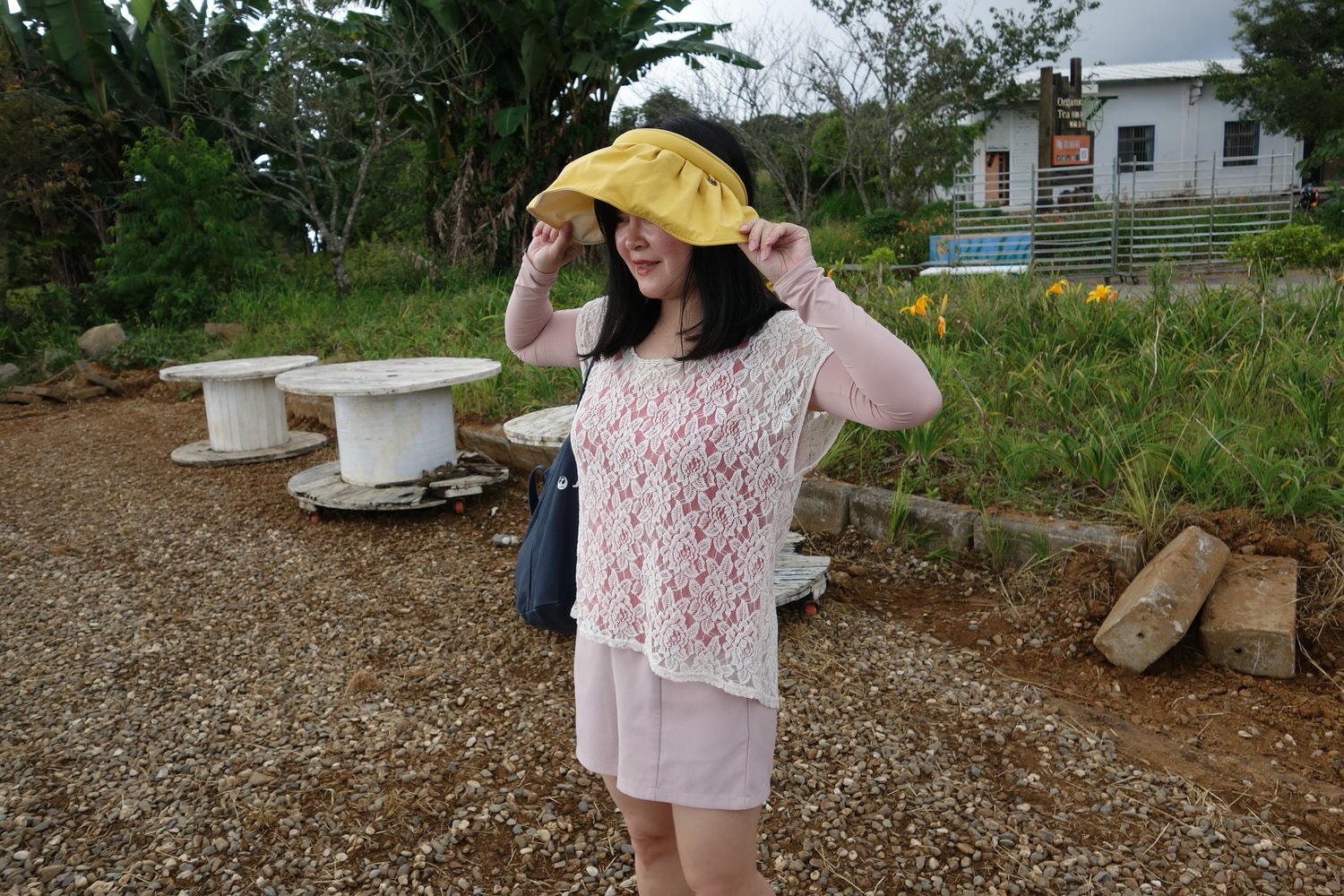 防曬推薦┃「冰感穿整天」冰薄抗UV防曬蕉下BENEUNDER貝殼帽 外套 袖套 護眼角口罩 修飾身型材質超好必備