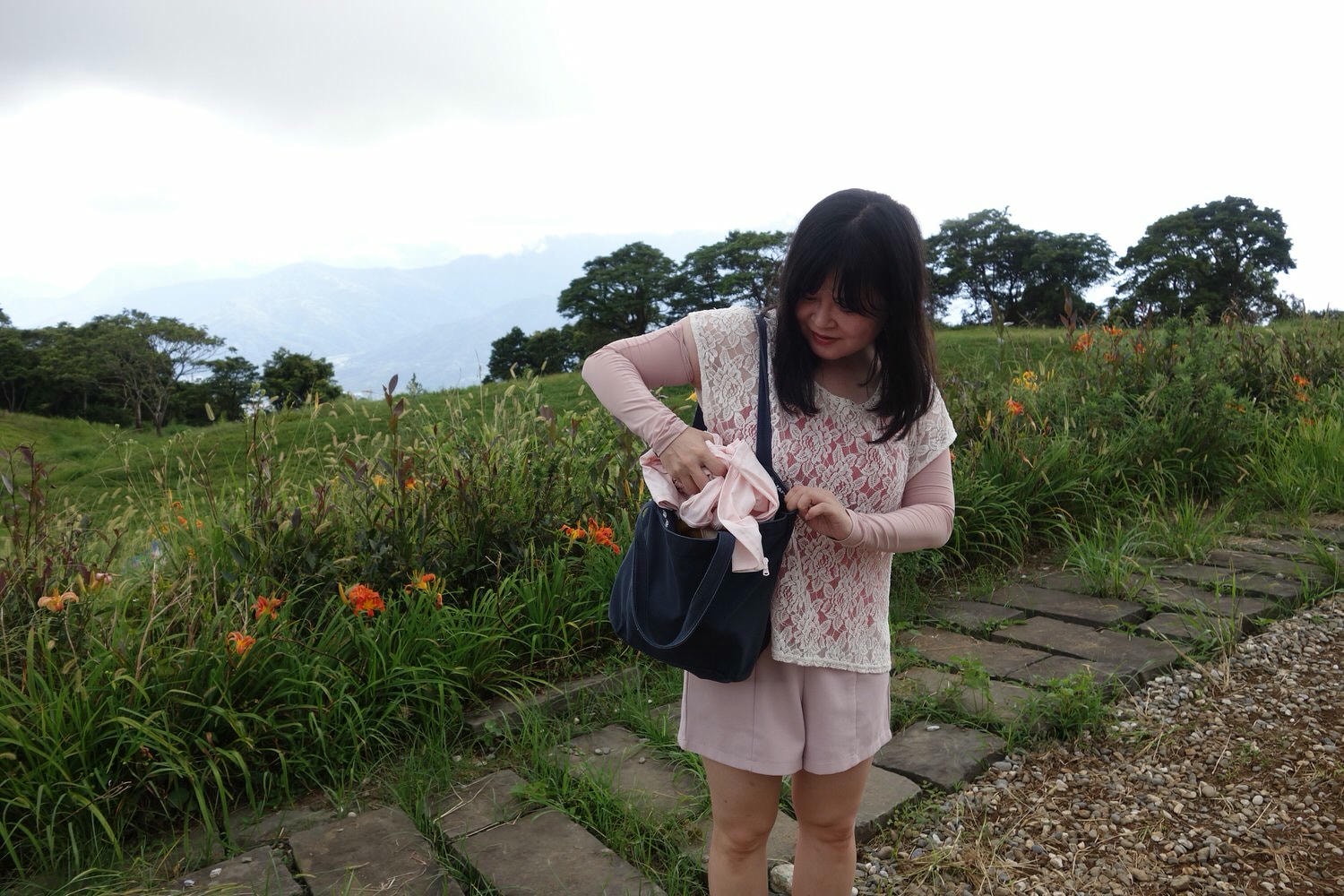 防曬推薦┃「冰感穿整天」冰薄抗UV防曬蕉下BENEUNDER貝殼帽 外套 袖套 護眼角口罩 修飾身型材質超好必備