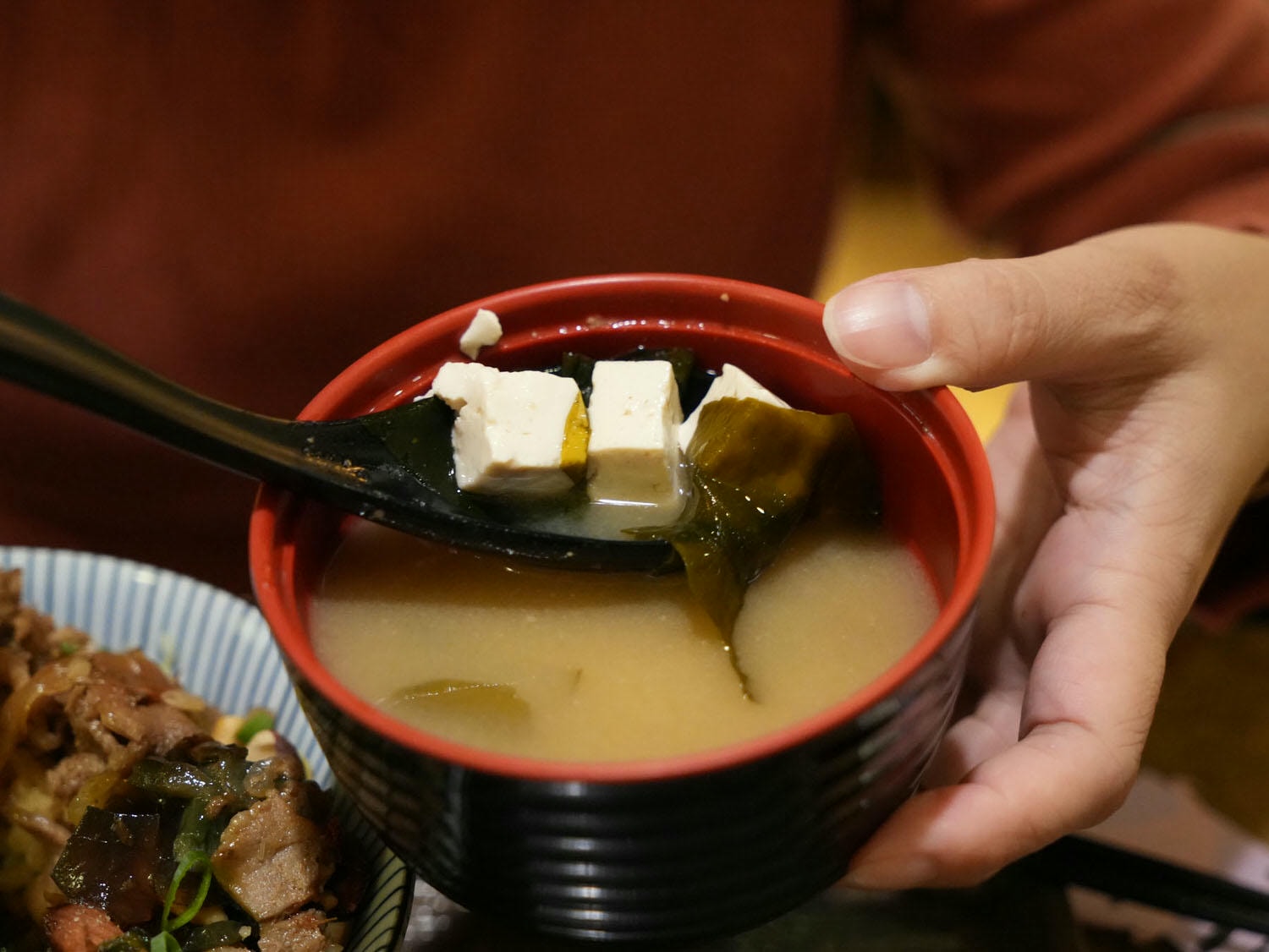 台北公館商圈┃平價特色丼飯「牛洞食堂」公館店附菜單 季節頑皮搗蛋丼 雙重起士蛋 台電大樓站走4分 - 第26張圖 台北公館商圈┃平價特色丼飯「牛洞食堂」公館店附菜單 季節頑皮搗蛋丼 雙重起士蛋 台電大樓站走4分
