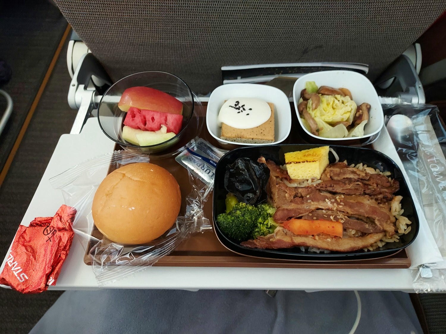 四國德島┃星宇航空包機直飛德島全記錄 仙境勝浦町賞櫻 最矮弁天山登頂 DMV鐵道路兩用車 爆買大野海苔