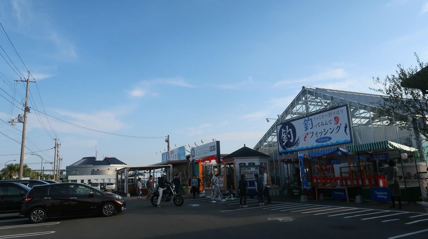 四國德島餐廳┃四國最好玩釣魚餐廳 德島新鮮納得市定食燒烤複合式/徳島新鮮なっとく市 海景超美 近永旺購物德島港 - 第5張圖 四國德島餐廳┃四國最好玩釣魚餐廳 德島新鮮納得市定食燒烤複合式/徳島新鮮なっとく市 海景超美 近永旺購物德島港