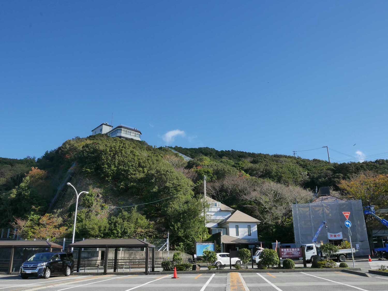 四國德島┃鳴門山頂展望台-Eskahill(エスカヒル鳴門)搭手扶梯免走路360度望穿大鳴門橋船隻漩渦 鳴門公園