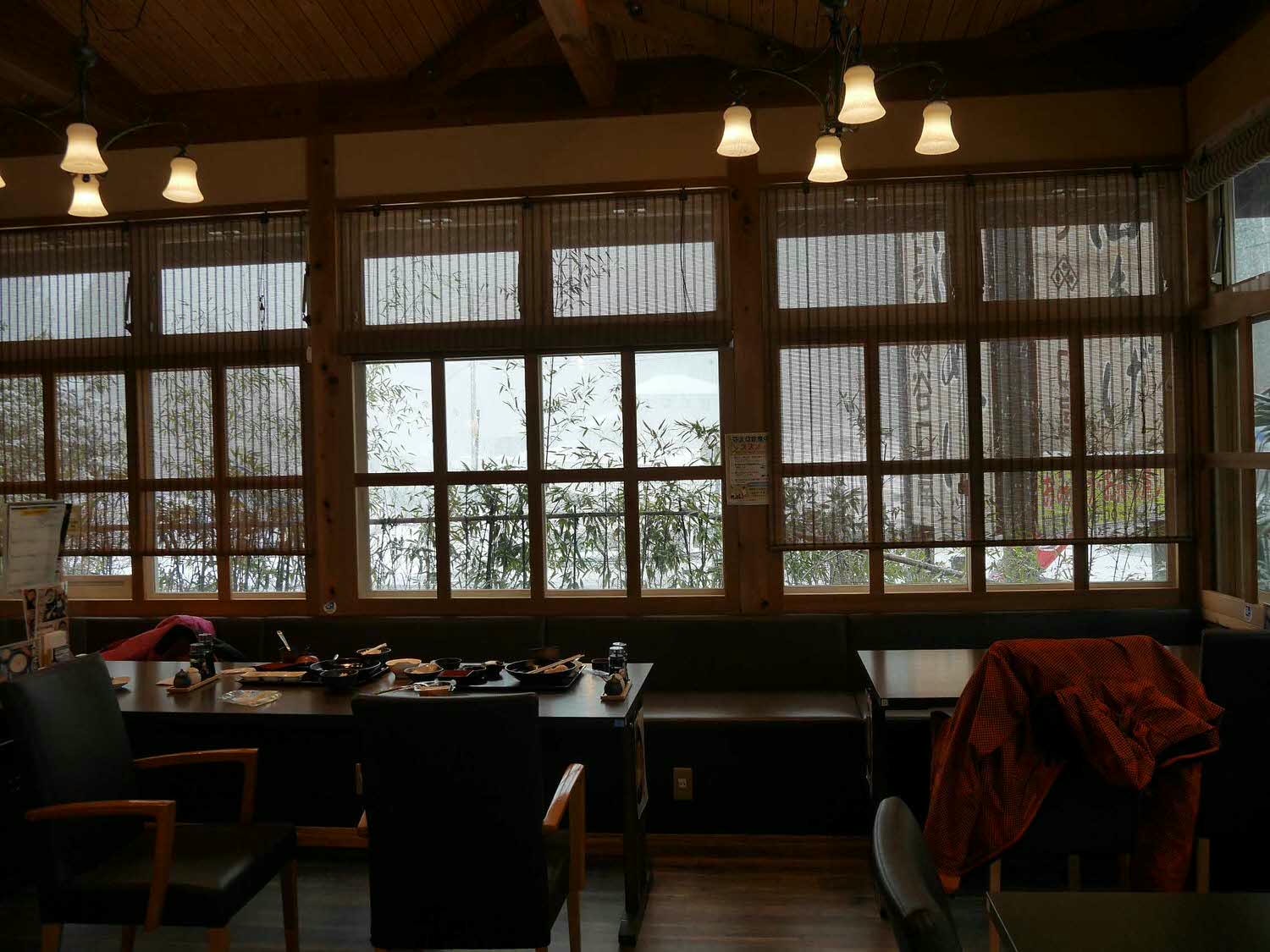 北陸福井┃百年老店「谷口屋」日本第一好吃油炸豆腐(竹田の油揚げ)拌蘿蔔泥超清爽 山區冬雪 福井名物