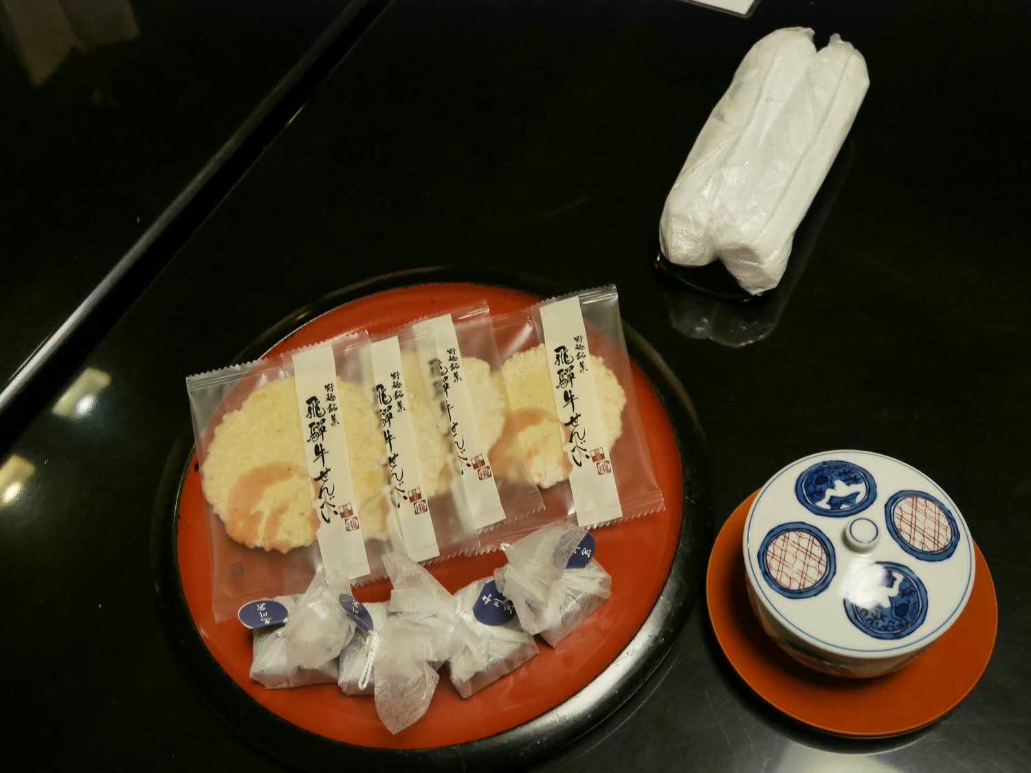 北陸岐阜┃自駕遊歧阜 三大名泉下呂溫泉「水明館」日式旅館開箱介紹 天然溫泉房間吃早晚餐 免費停車場