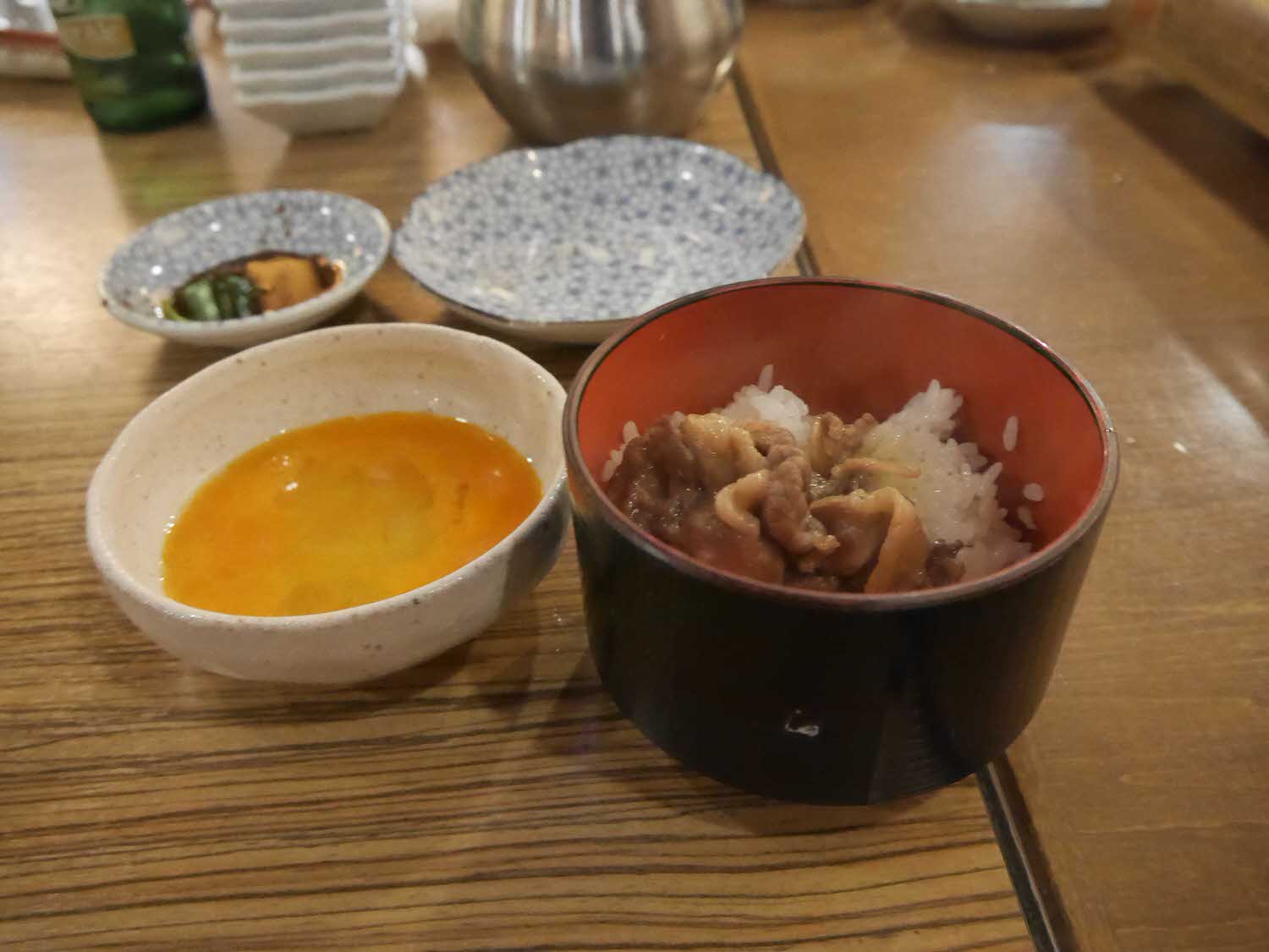 熊本餐廳┃在地人帶路!熊本馬肉全餐「大眾馬肉酒場三村」(銀座通り店) 馬刺(生馬肉)馬燒(燒肉) 馬壽喜燒