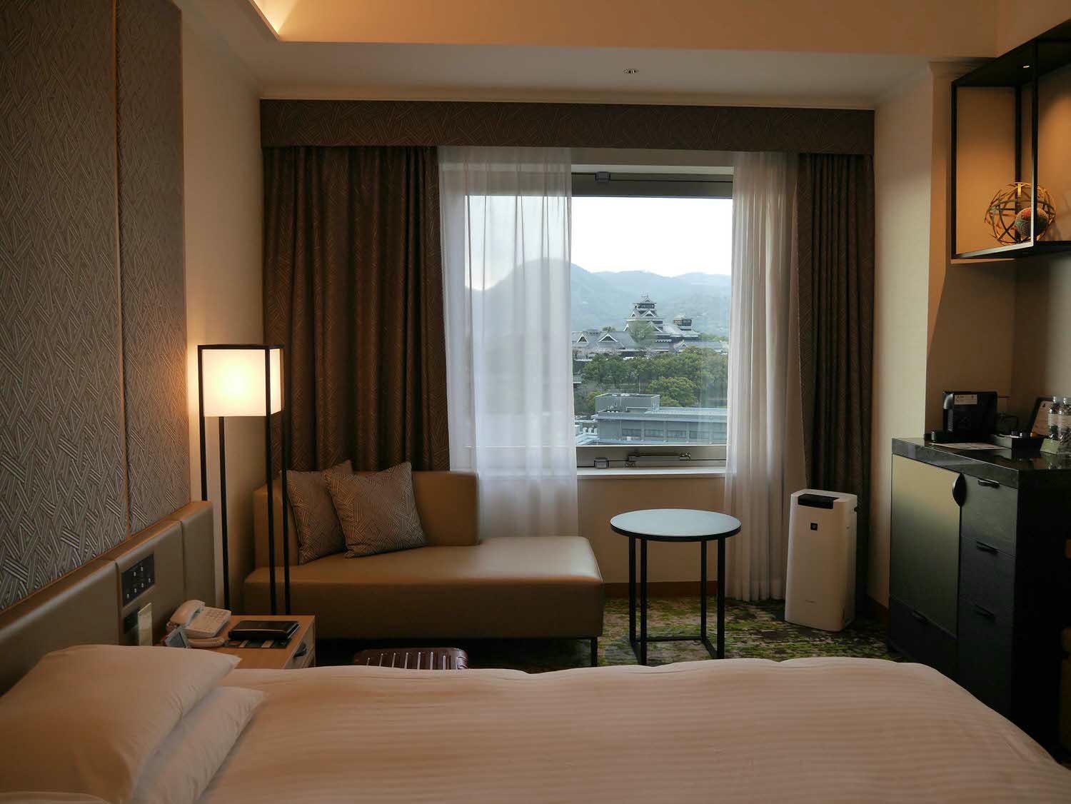 熊本市住宿┃日航熊本酒店(HOTEL NIKKO KUMAMOTO)早餐馬肉咖哩天草鯛魚 房間寬徜商店街超市藥粧 巴士直達熊本機場 - 第1張圖 熊本市住宿┃日航熊本酒店(HOTEL NIKKO KUMAMOTO)早餐馬肉咖哩天草鯛魚 房間寬徜商店街超市藥粧 巴士直達熊本機場