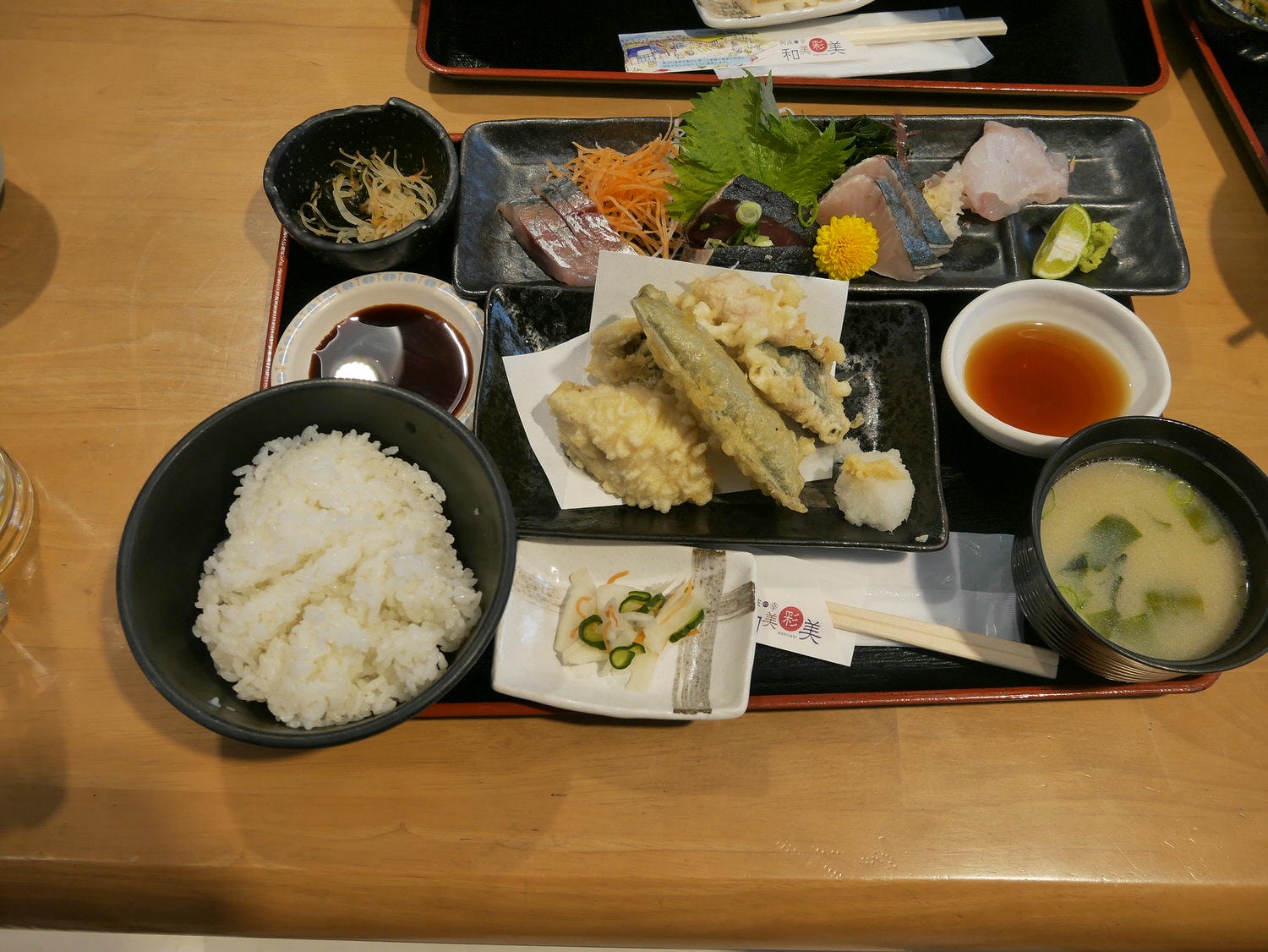 四國德島餐廳┃四國最好玩釣魚餐廳 德島新鮮納得市定食燒烤複合式/徳島新鮮なっとく市 海景超美 近永旺購物德島港 - 第14張圖 四國德島餐廳┃四國最好玩釣魚餐廳 德島新鮮納得市定食燒烤複合式/徳島新鮮なっとく市 海景超美 近永旺購物德島港