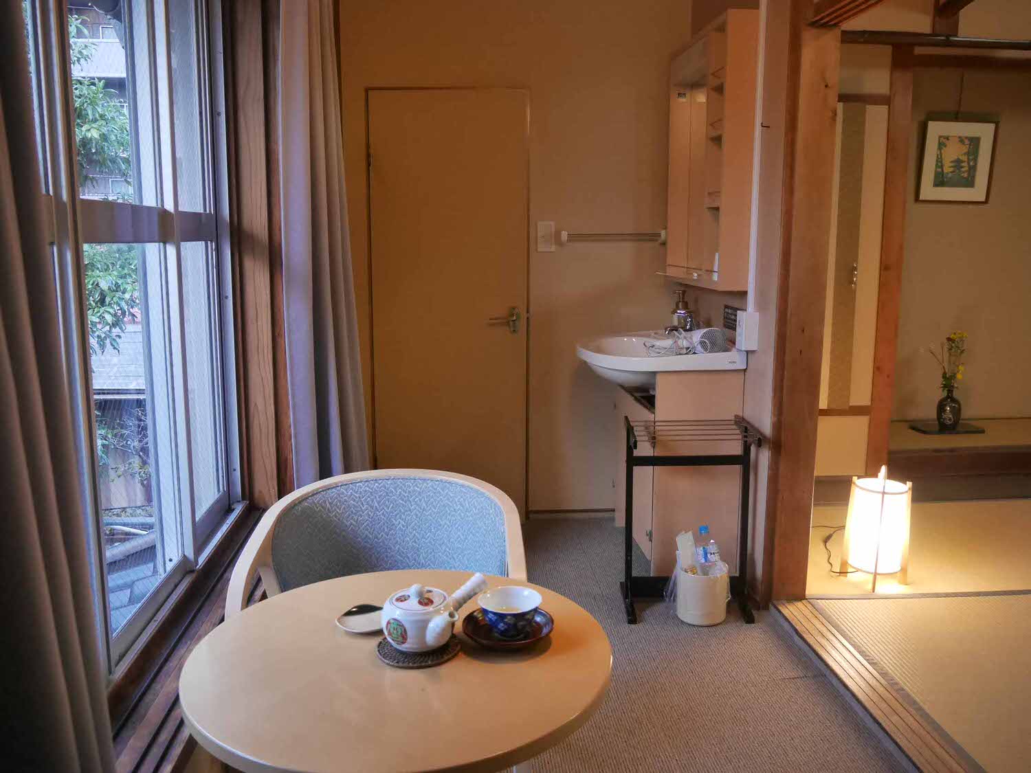 鳥取住宿┃日式傳統旅館「觀水庭 KOZENIYA」 JR鳥取站走10分 天然溫泉日式庭園 楓紅超美(圖多)こぜにや