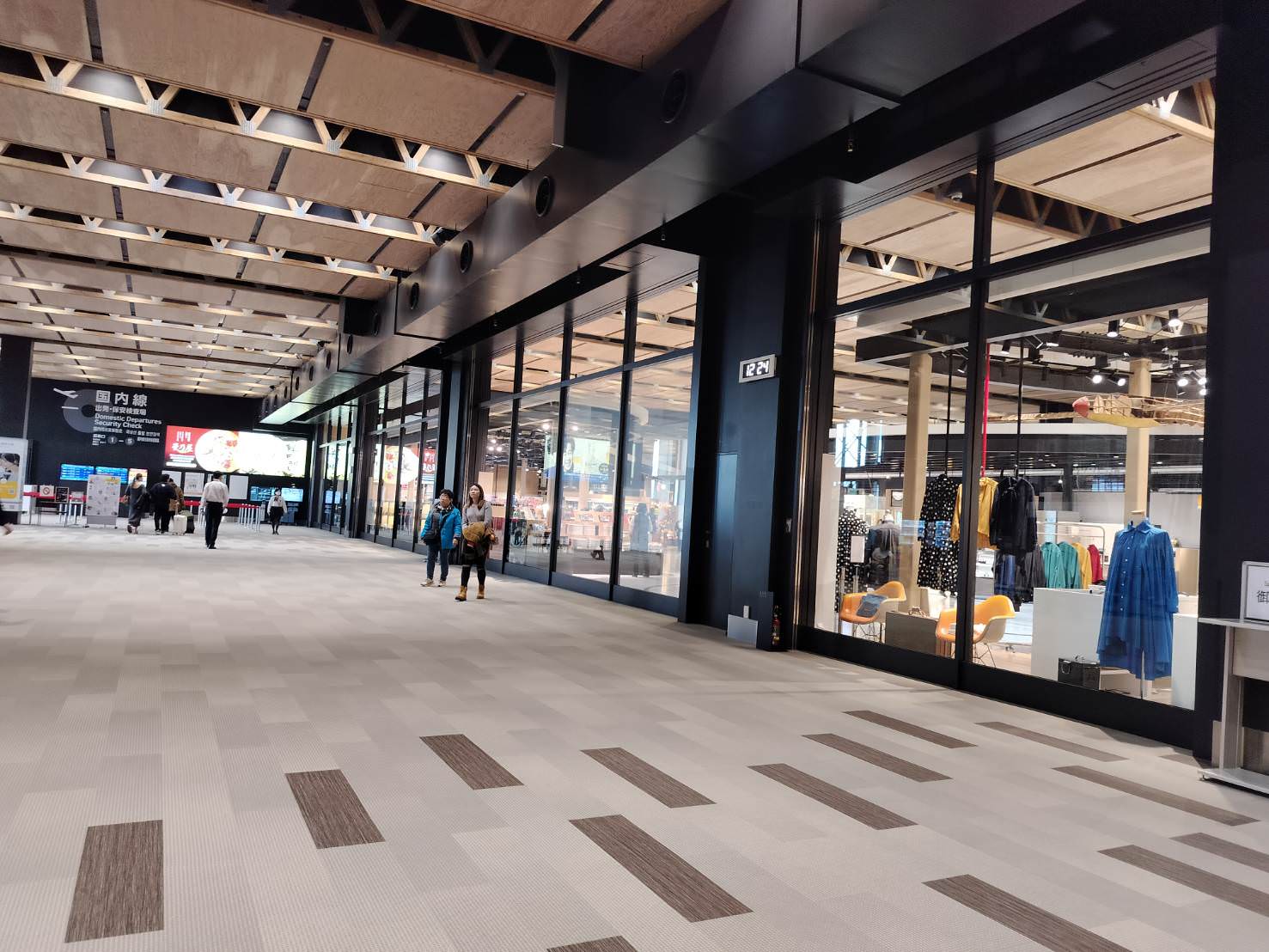 熊本自由行┃更新)阿蘇熊本機場全公開 安檢後通去國內買伴手禮 自駕租車 四樓看飛機星宇華航直飛熊本 四層全介紹 - 第39張圖 熊本自由行┃更新)阿蘇熊本機場全公開 安檢後通去國內買伴手禮 自駕租車 四樓看飛機星宇華航直飛熊本 四層全介紹