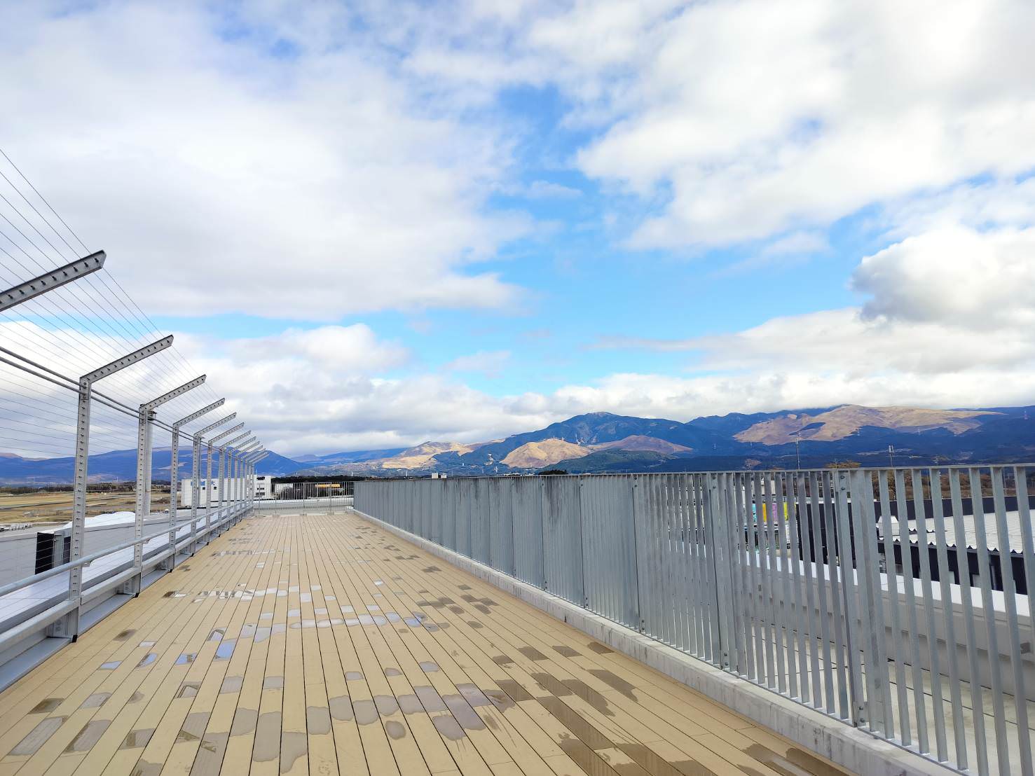 熊本自由行┃更新)阿蘇熊本機場全公開 安檢後通去國內買伴手禮 自駕租車 四樓看飛機星宇華航直飛熊本 四層全介紹 - 第60張圖 熊本自由行┃更新)阿蘇熊本機場全公開 安檢後通去國內買伴手禮 自駕租車 四樓看飛機星宇華航直飛熊本 四層全介紹