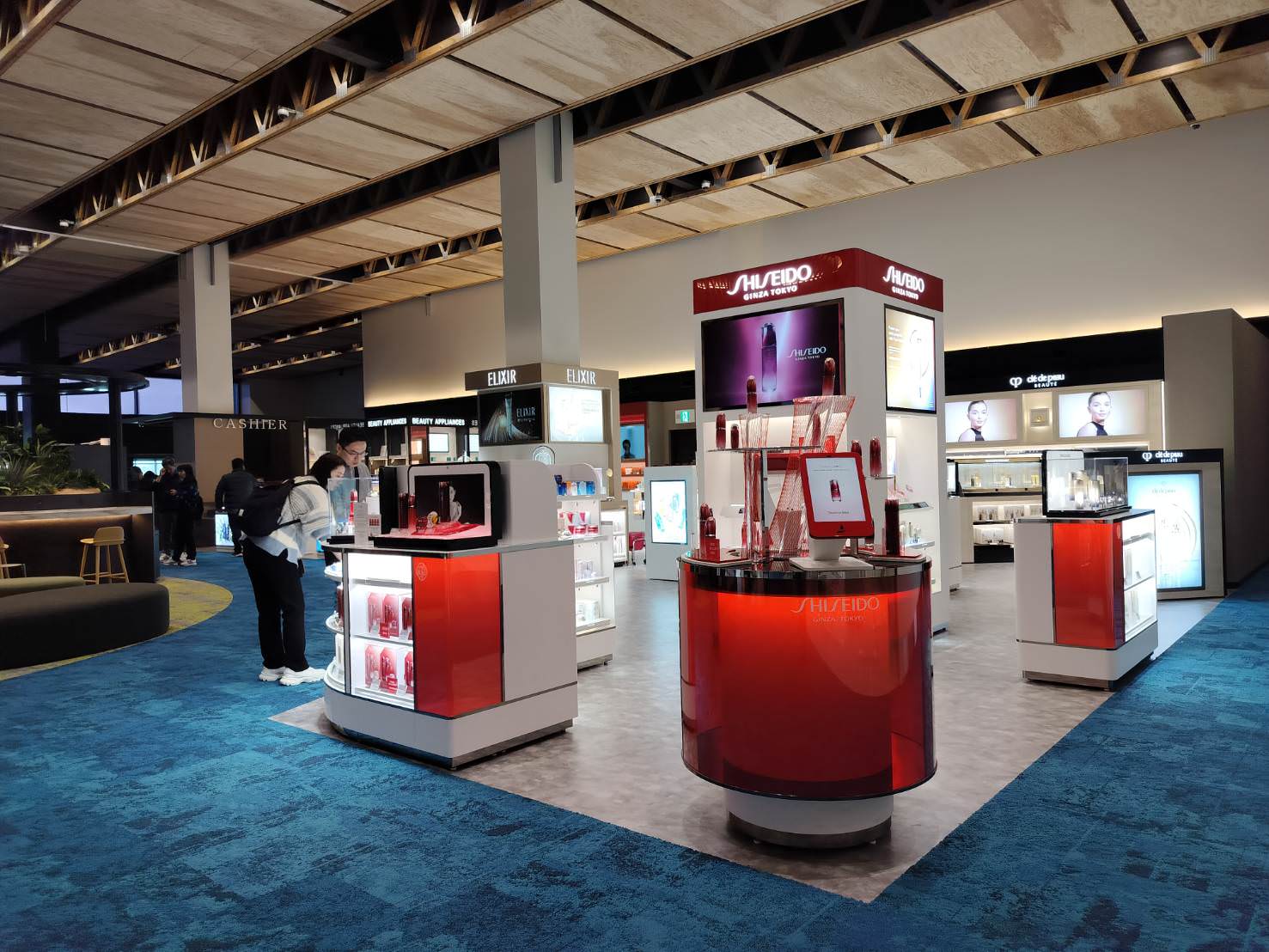 熊本自由行┃更新)阿蘇熊本機場全公開 安檢後通去國內買伴手禮 自駕租車 四樓看飛機星宇華航直飛熊本 四層全介紹 - 第55張圖 熊本自由行┃更新)阿蘇熊本機場全公開 安檢後通去國內買伴手禮 自駕租車 四樓看飛機星宇華航直飛熊本 四層全介紹