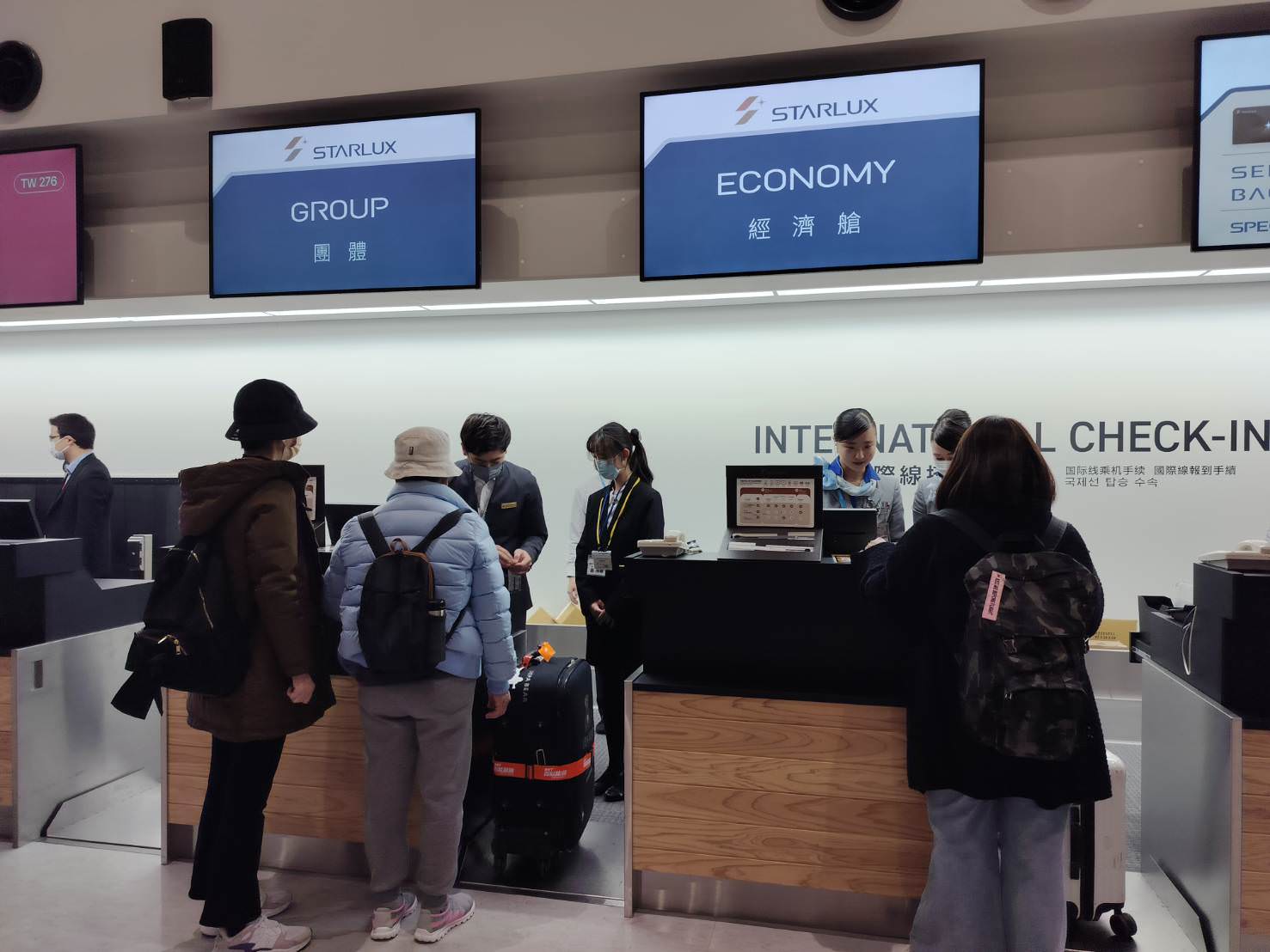 熊本自由行┃更新)阿蘇熊本機場全公開 安檢後通去國內買伴手禮 自駕租車 四樓看飛機星宇華航直飛熊本 四層全介紹 - 第29張圖 熊本自由行┃更新)阿蘇熊本機場全公開 安檢後通去國內買伴手禮 自駕租車 四樓看飛機星宇華航直飛熊本 四層全介紹