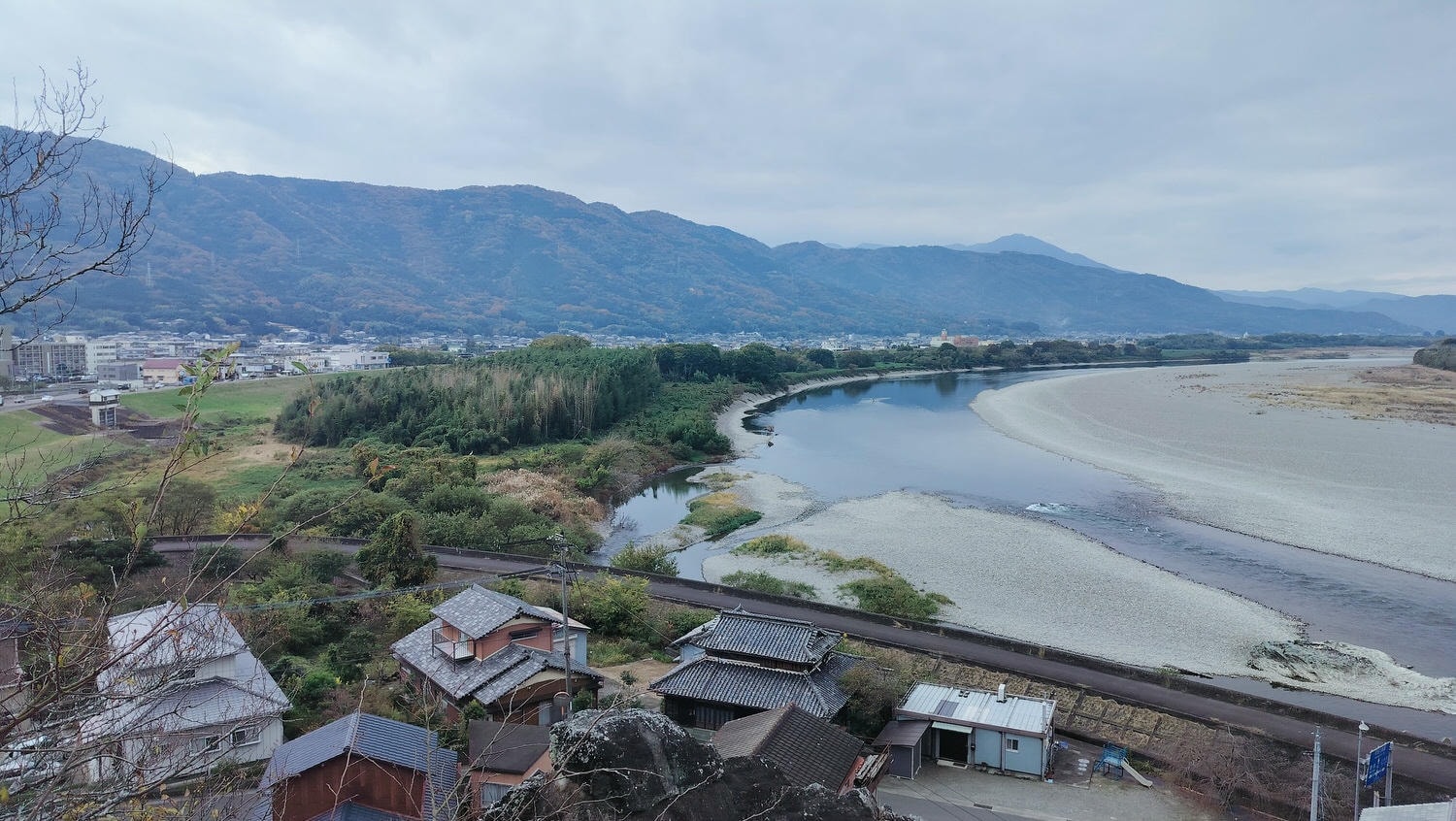 四國德島┃日本最大級河中島「吉野川-善入寺島」田園波斯菊向日葵開滿片 周邊「川島潛水橋」「岩之鼻展望台」絕美 - 第11張圖 四國德島┃日本最大級河中島「吉野川-善入寺島」田園波斯菊向日葵開滿片 周邊「川島潛水橋」「岩之鼻展望台」絕美