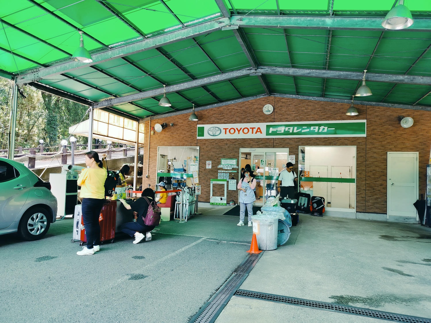 熊本自由行┃更新)阿蘇熊本機場全公開 安檢後通去國內買伴手禮 自駕租車 四樓看飛機星宇華航直飛熊本 四層全介紹 - 第21張圖 熊本自由行┃更新)阿蘇熊本機場全公開 安檢後通去國內買伴手禮 自駕租車 四樓看飛機星宇華航直飛熊本 四層全介紹
