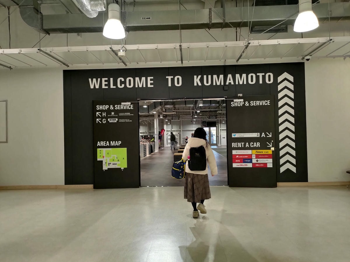 熊本自由行┃更新)阿蘇熊本機場全公開 安檢後通去國內買伴手禮 自駕租車 四樓看飛機星宇華航直飛熊本 四層全介紹 - 第16張圖 熊本自由行┃更新)阿蘇熊本機場全公開 安檢後通去國內買伴手禮 自駕租車 四樓看飛機星宇華航直飛熊本 四層全介紹