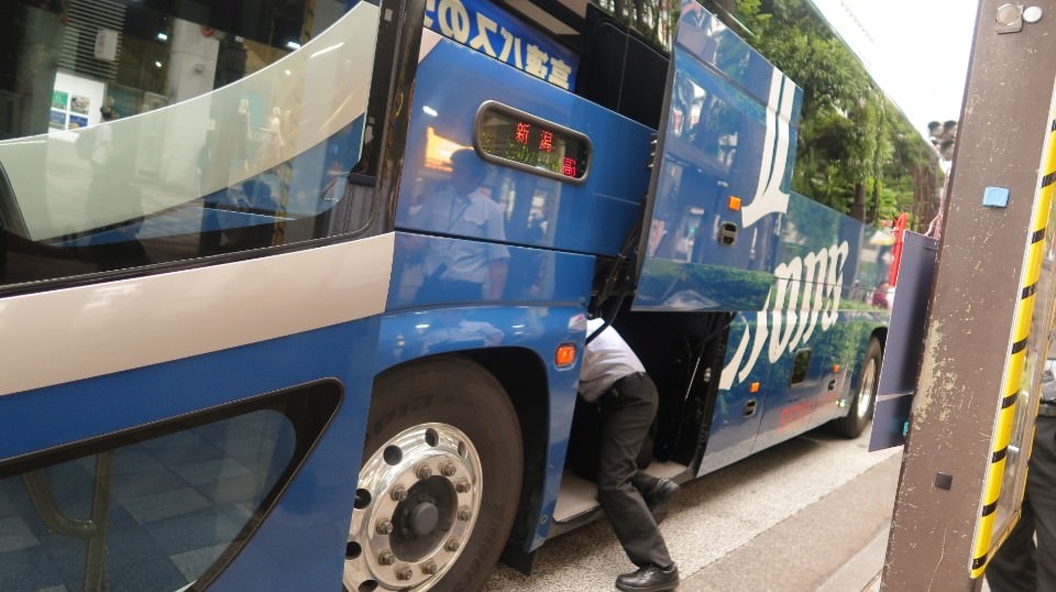 (日本關東)東京池袋搭巴士新潟市區超好玩 烤仙貝 吃豬排 酒廠見學 古時豪宅 買日本酒 採草莓(上集)