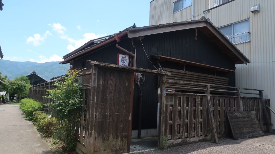 日本四國┃四國德島縣西部秘境美馬市劍町全覽 脇町老街 世界三大奇勝土柱 木盆烏龍麵 山坡斜面農耕