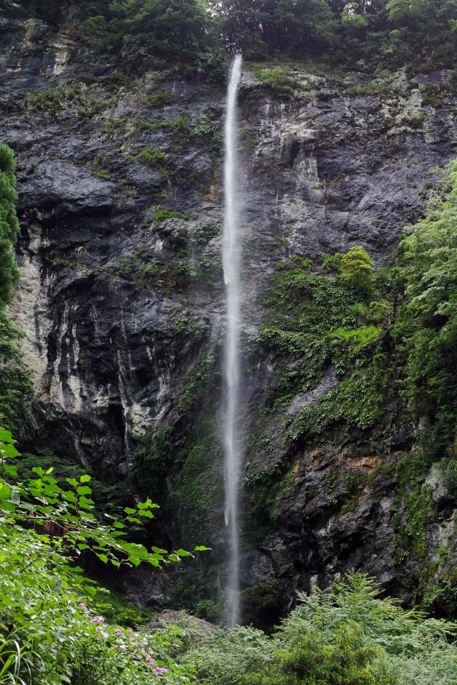 日本四國┃傳奇零垃圾「德島縣上勝町」日本最美村莊百選梯田 弘法大師修行灌頂瀑布 月之宿溫泉 (下集)